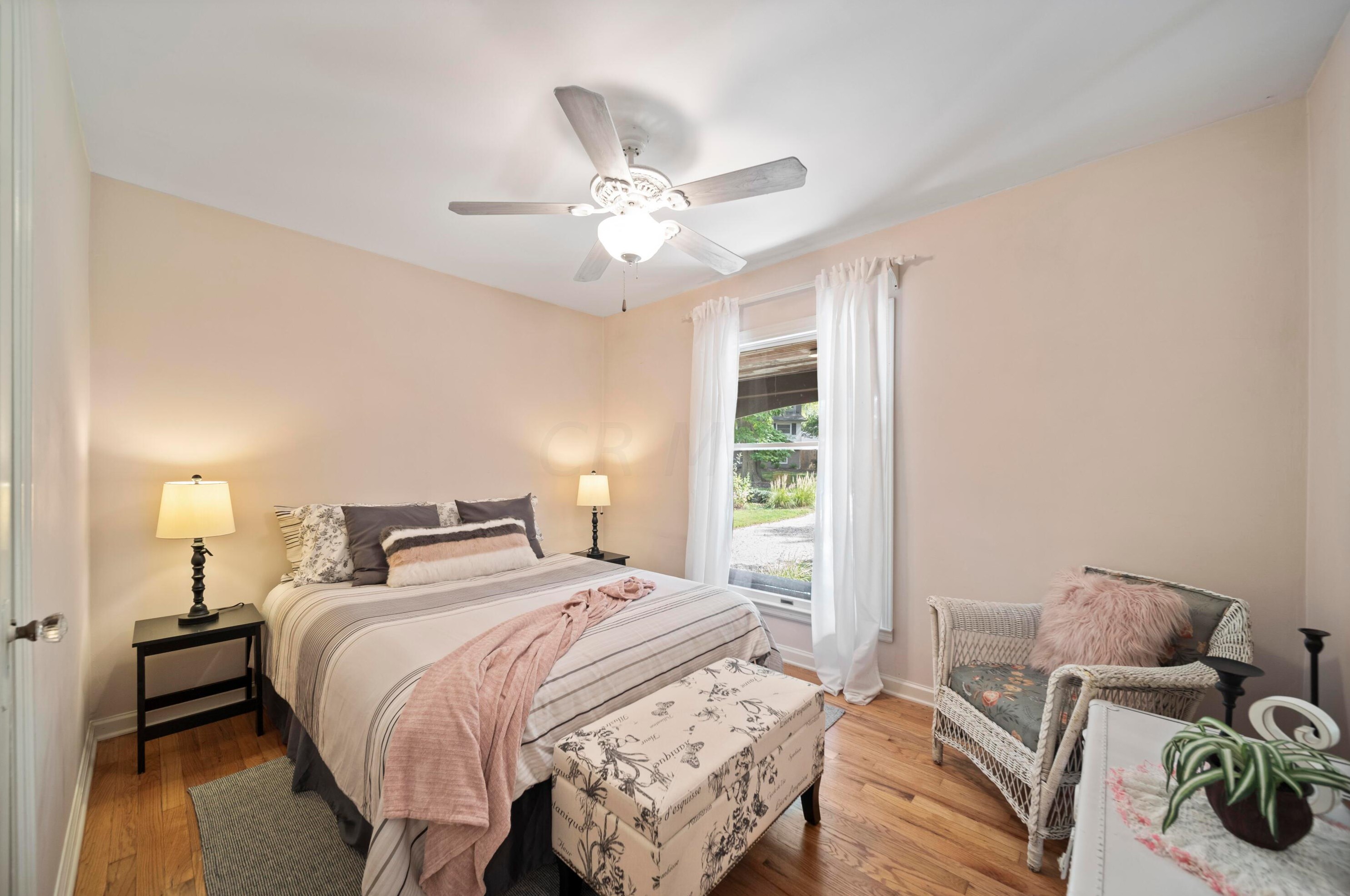 316 Cyn Dr, Columbus OH 43214-3110 exterior