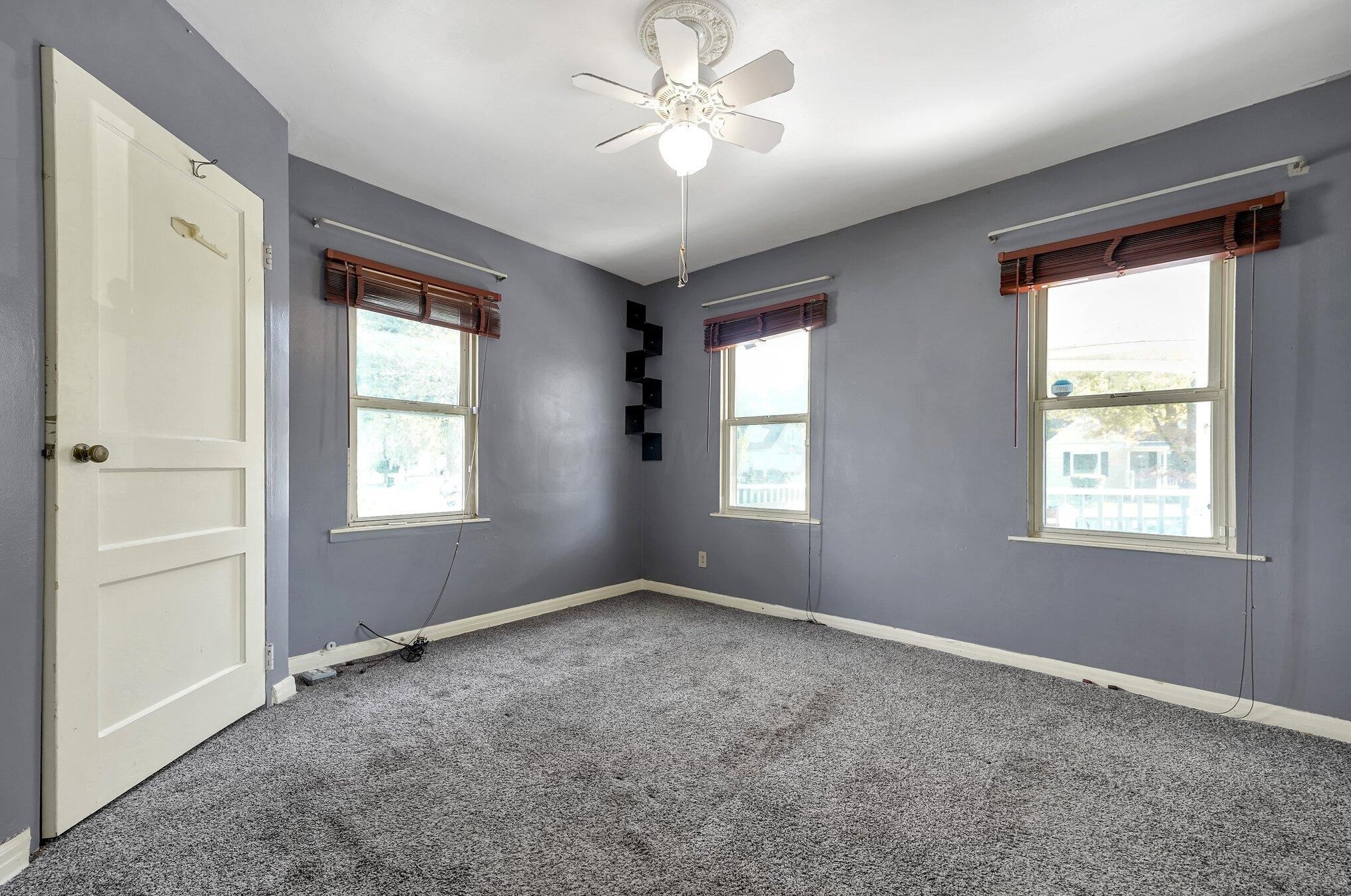 1879 Jermain Dr, Columbus OH  43219-1225 exterior