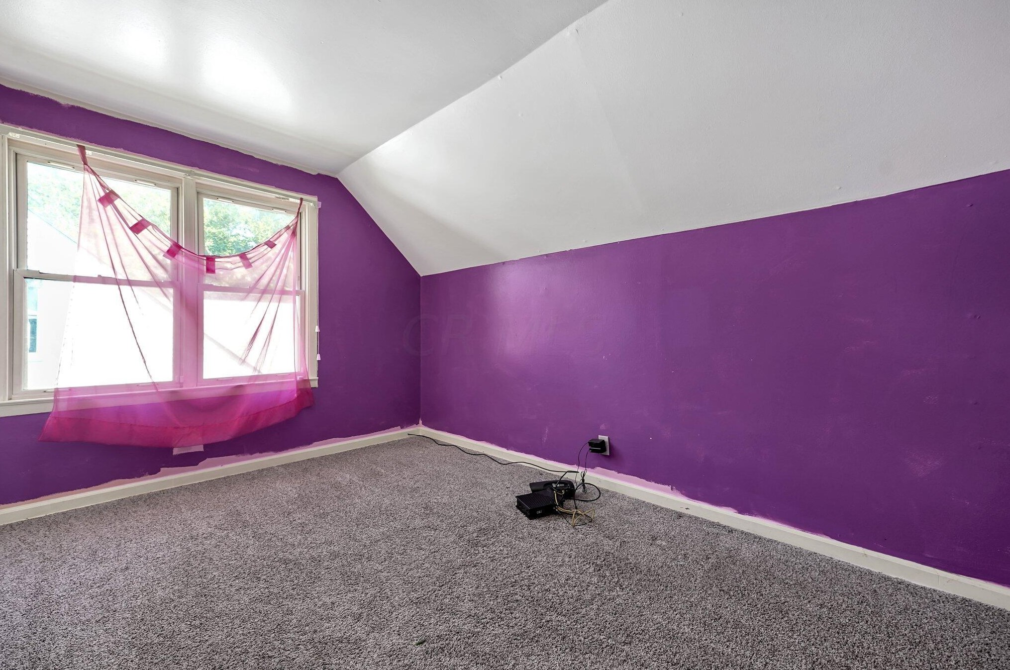 1879 Jermain Dr, Columbus OH  43219-1225 exterior