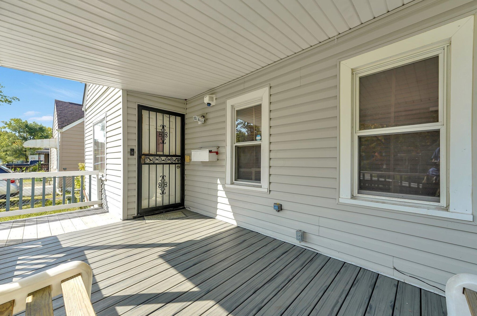 1879 Jermain Dr, Columbus OH  43219-1225 exterior