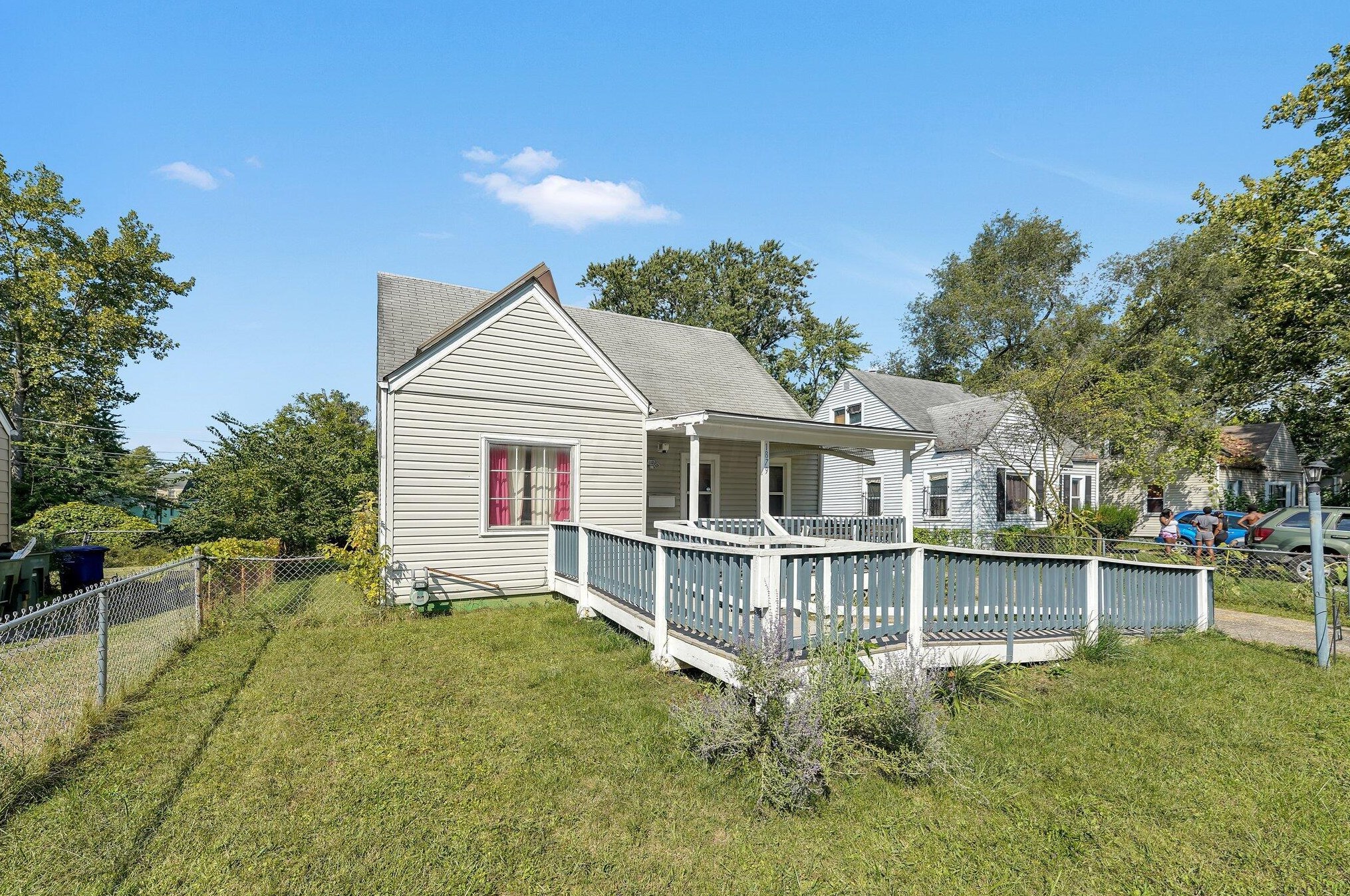 1879 Jermain Dr, Columbus OH  43219-1225 exterior