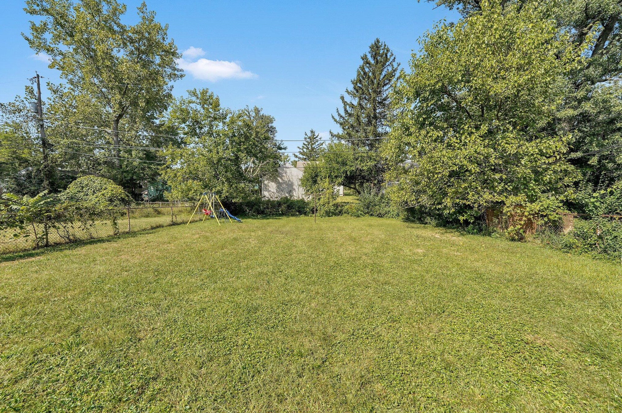 1879 Jermain Dr, Columbus OH  43219-1225 exterior