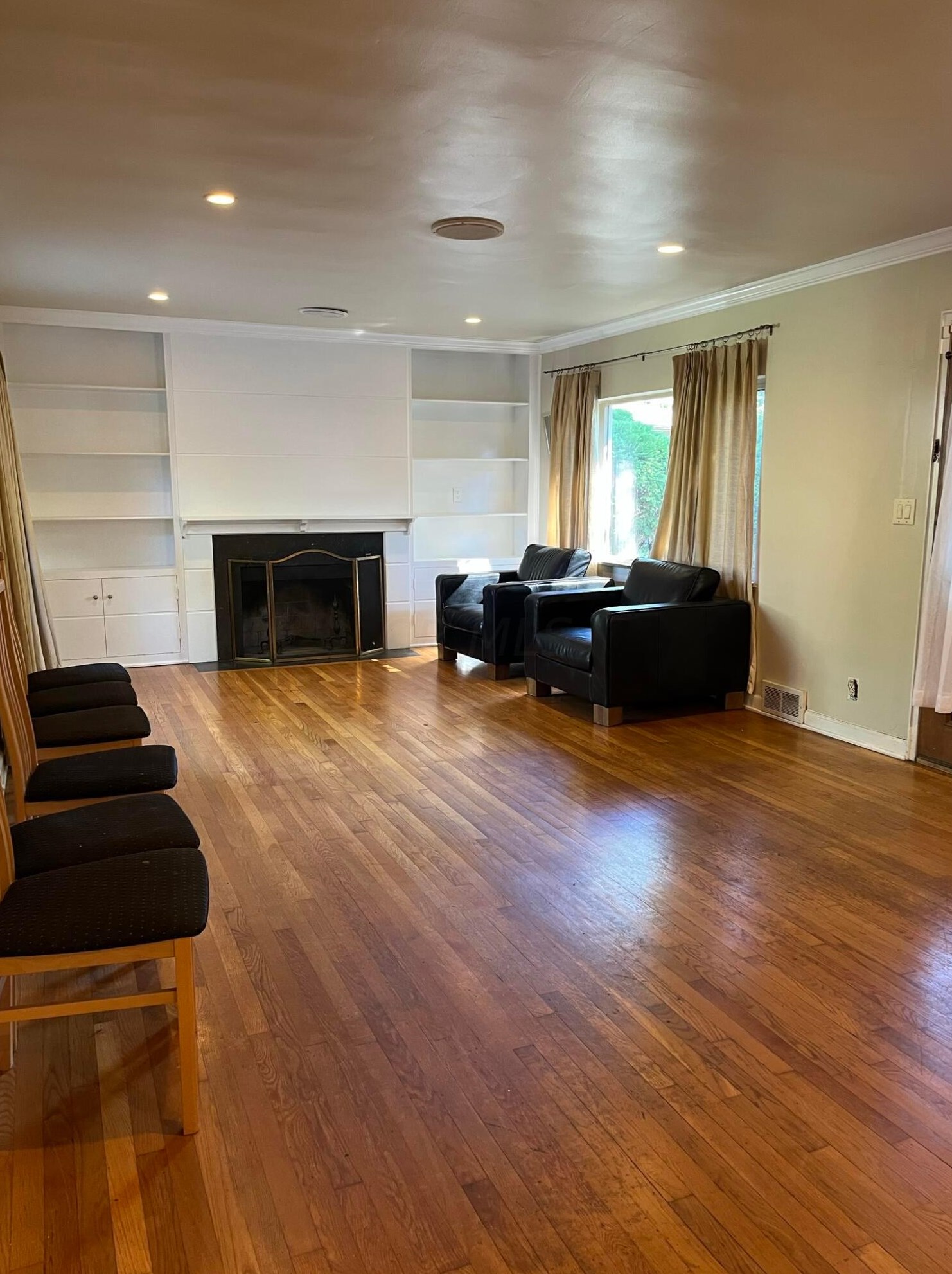 299 Harding Rd, Columbus OH  43209-1525 exterior