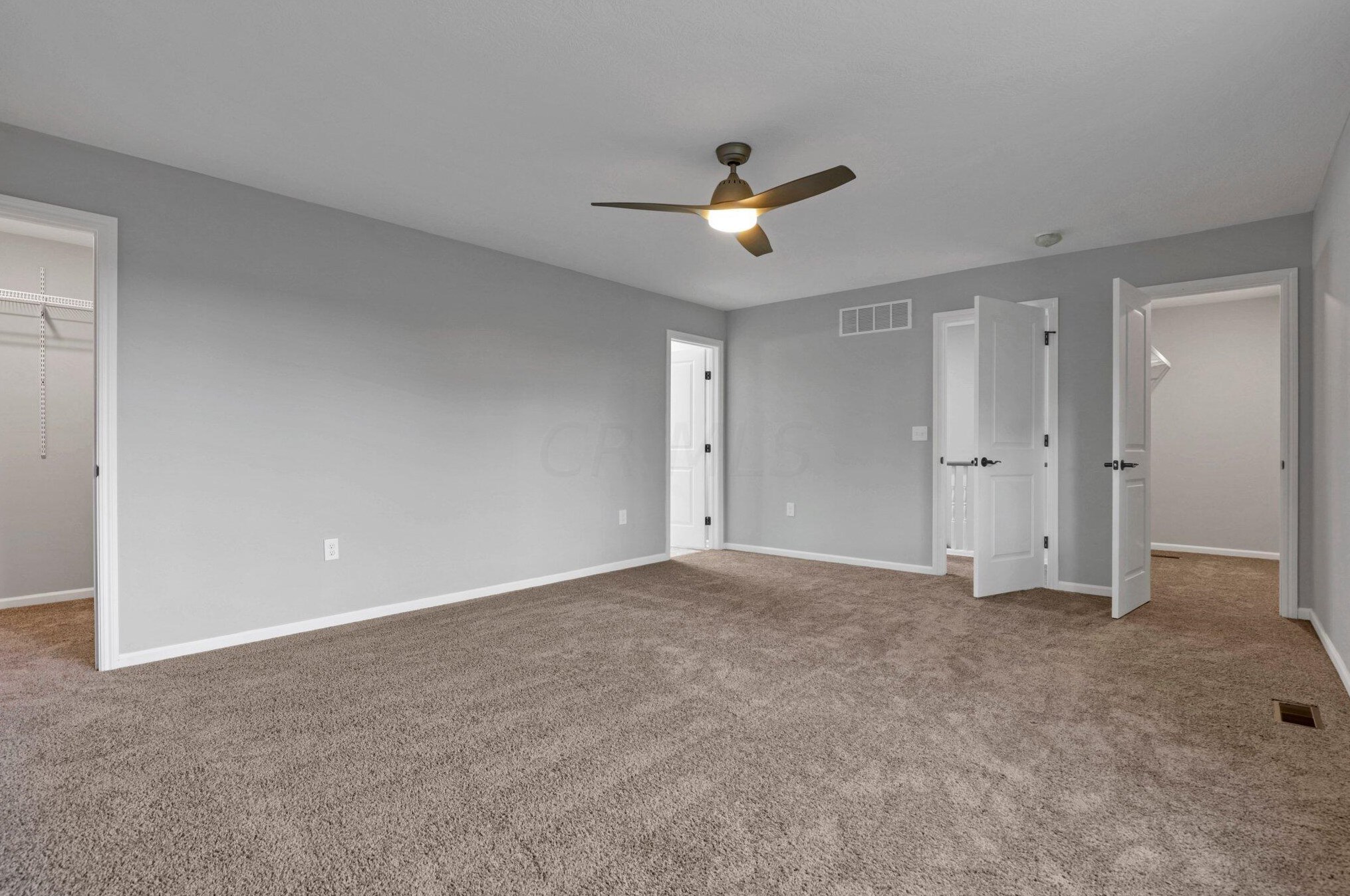 5241 Fullerton Dr, Columbus OH 43232-6217 exterior