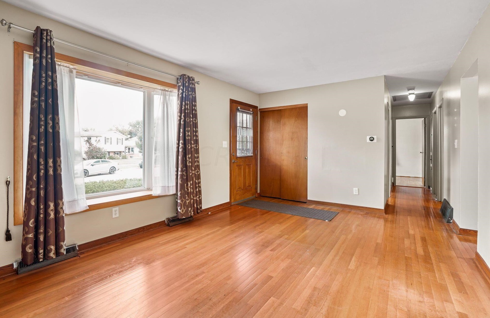 433 Flintwood Dr, Columbus OH 43230-2020 exterior