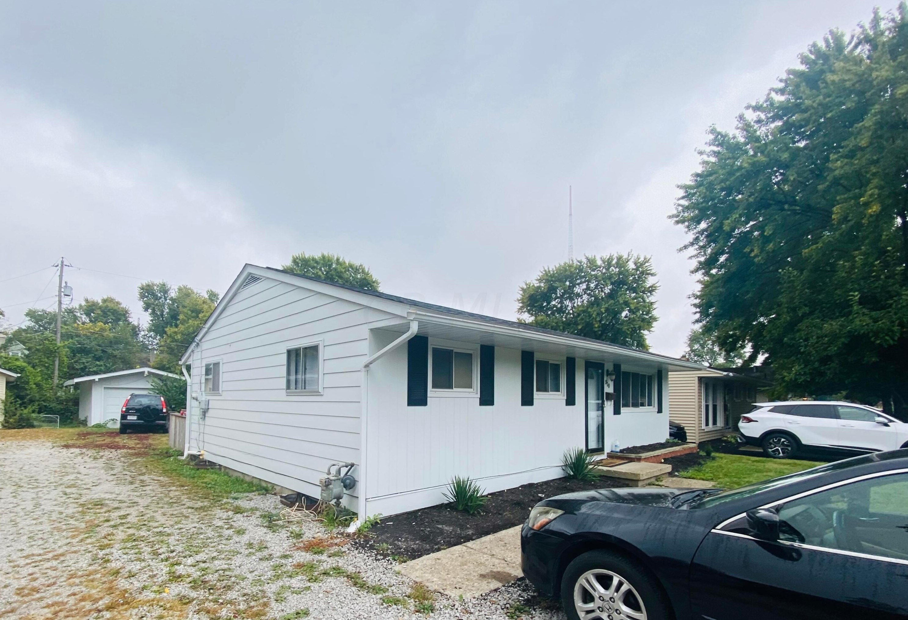 910 Byron Ave, Columbus OH  43227-1005 exterior