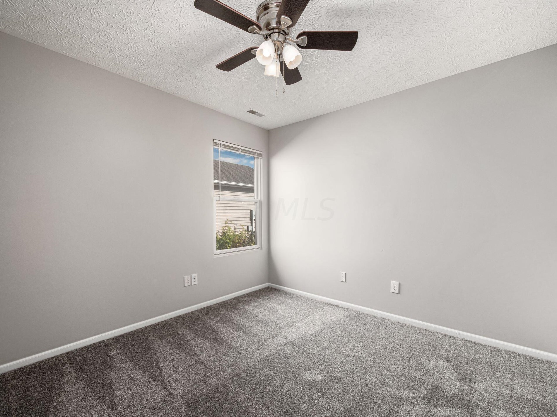 3805 Bay Village St, Columbus OH  43232-4969 exterior