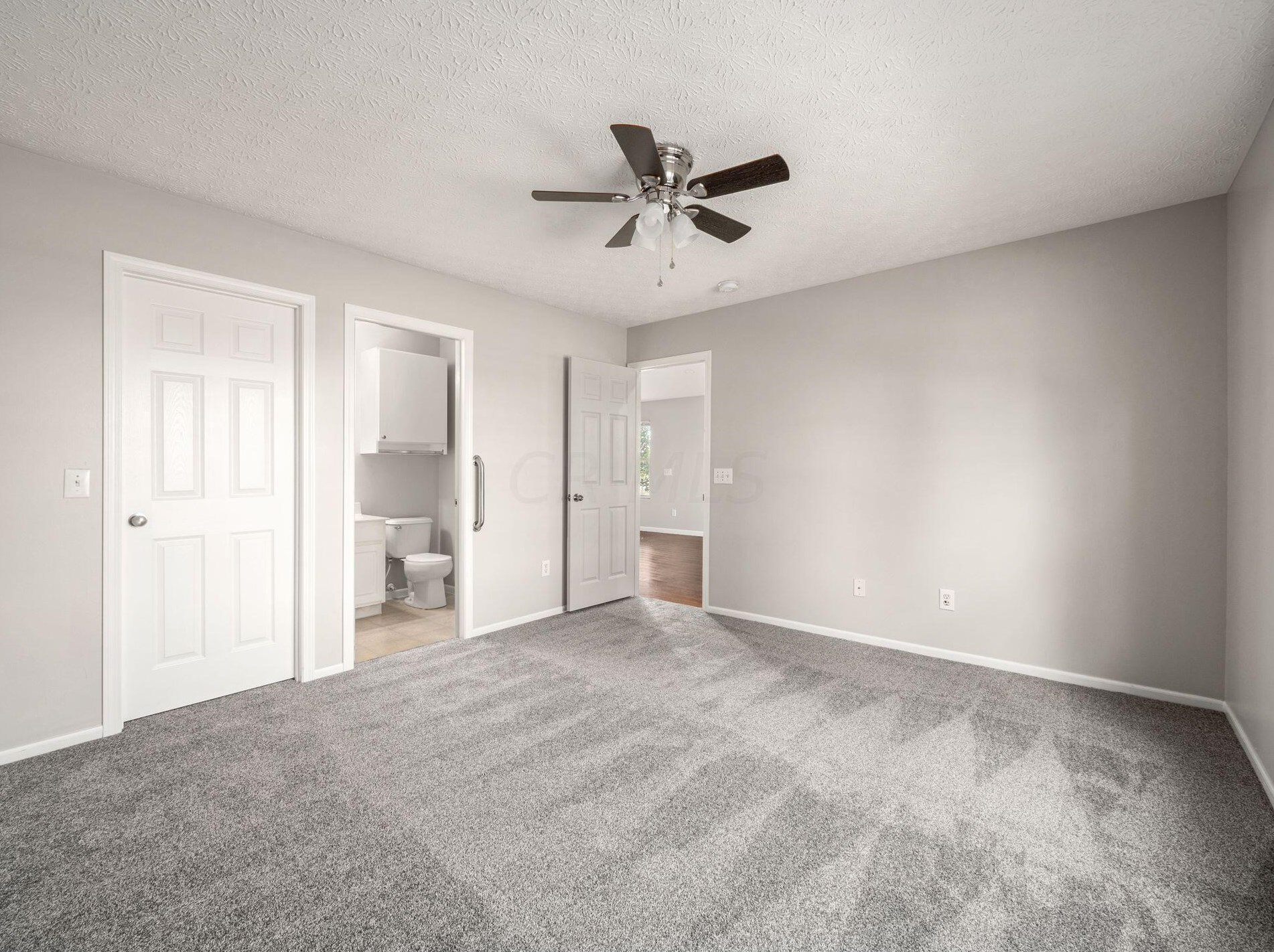 3805 Bay Village St, Columbus OH  43232-4969 exterior