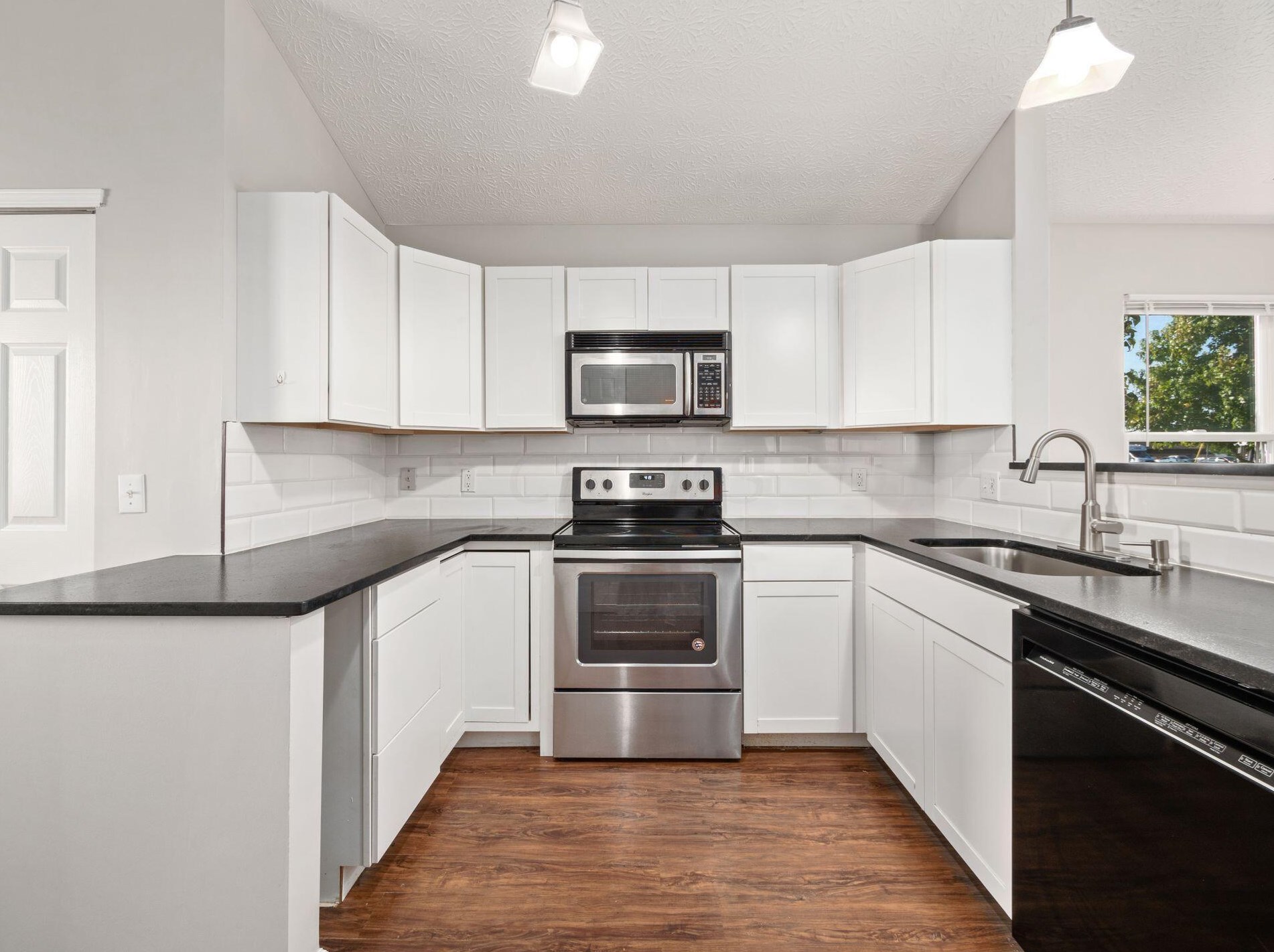 3805 Bay Village St, Columbus OH  43232-4969 exterior