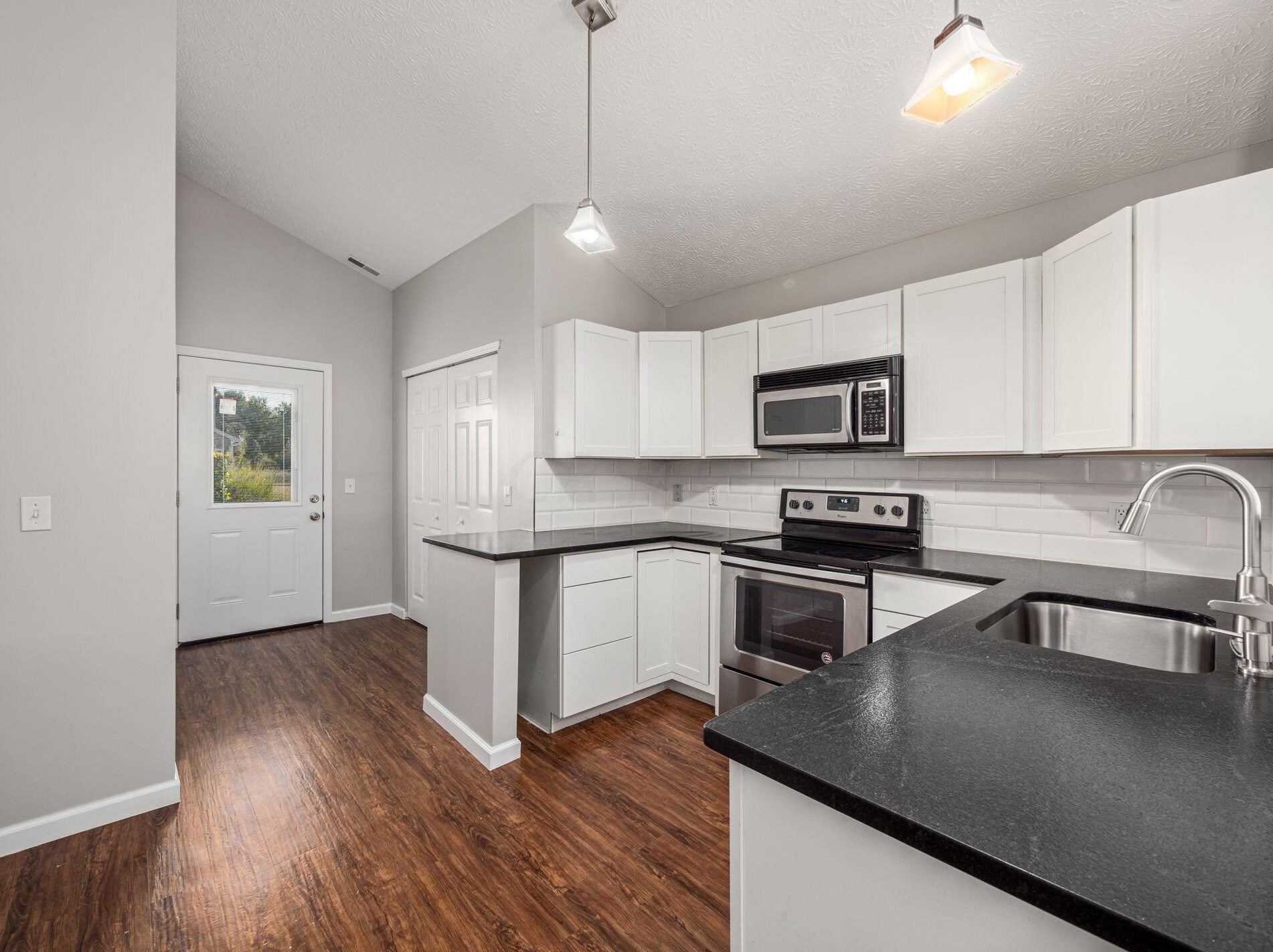 3805 Bay Village St, Columbus OH  43232-4969 exterior