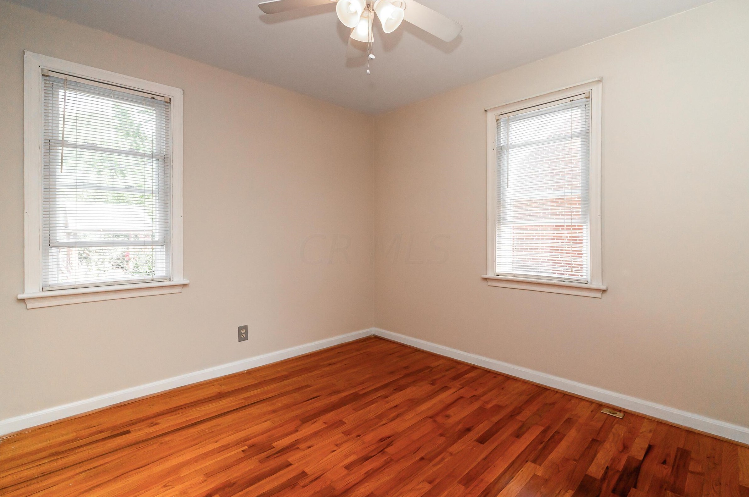 330 Weisheimer Rd, Columbus OH 43214-2146 exterior