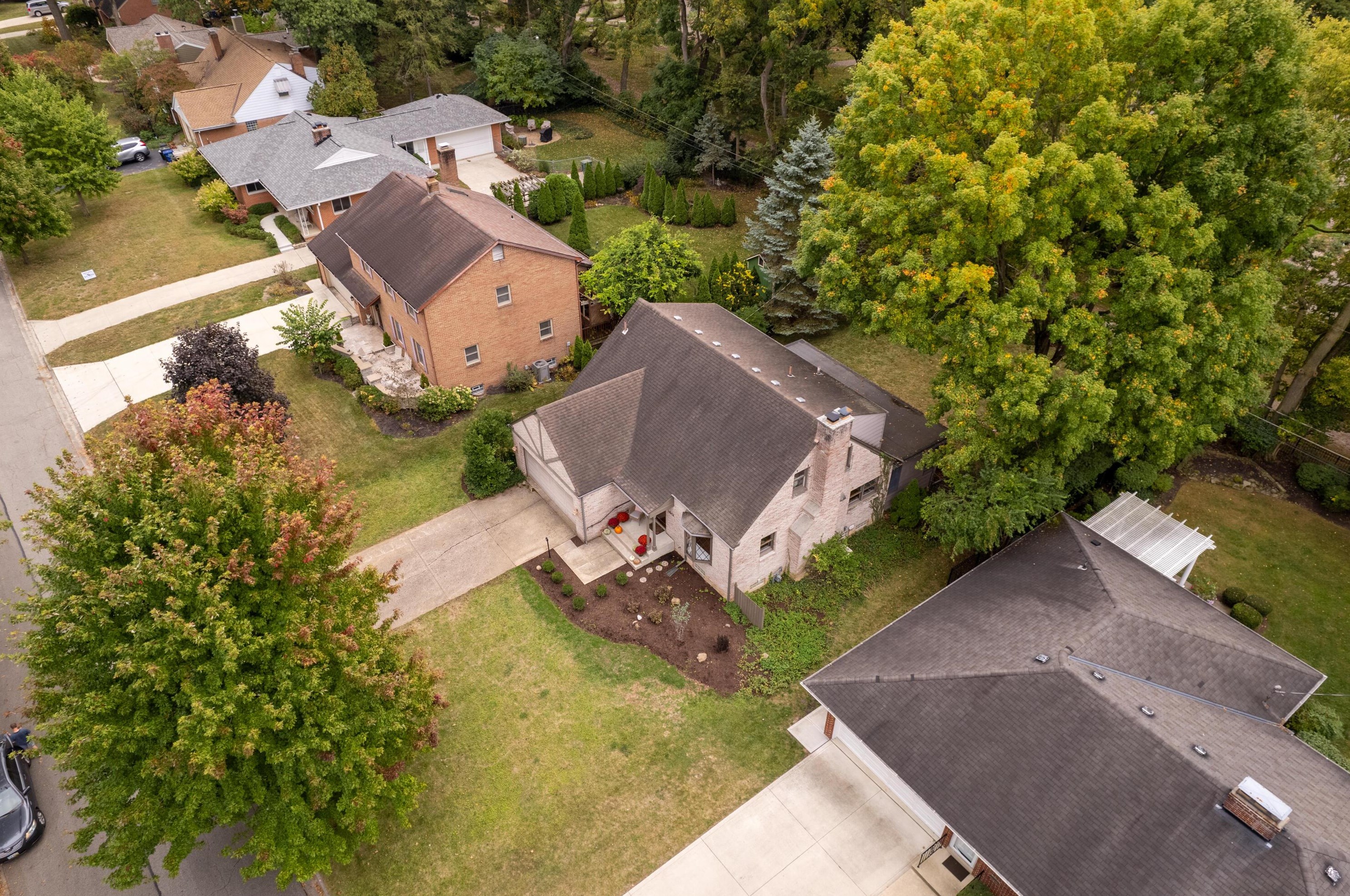 149 Ceramic Dr, Columbus OH 43214-3003 exterior