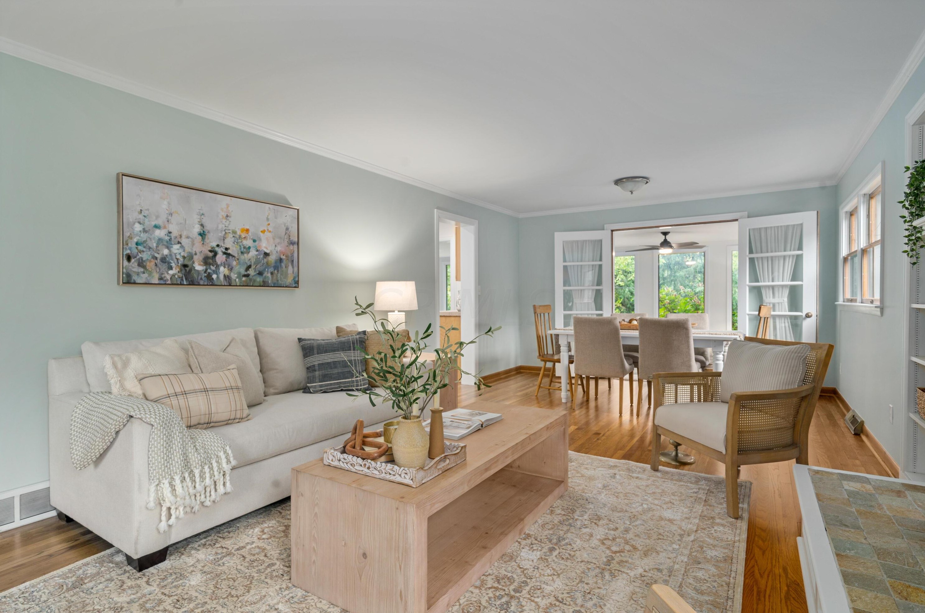 149 Ceramic Dr, Columbus OH 43214-3003 exterior