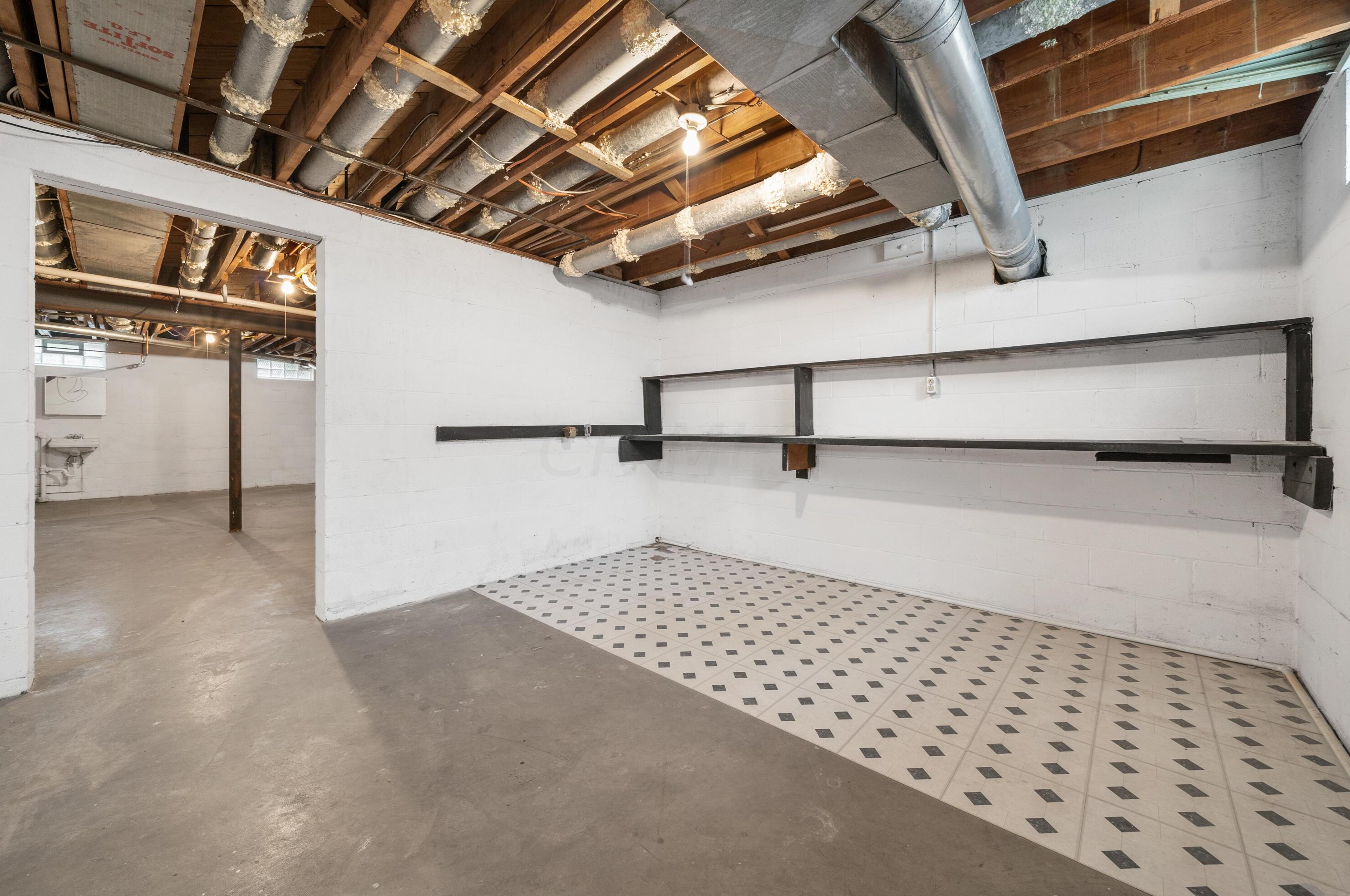 149 Ceramic Dr, Columbus OH 43214-3003 exterior