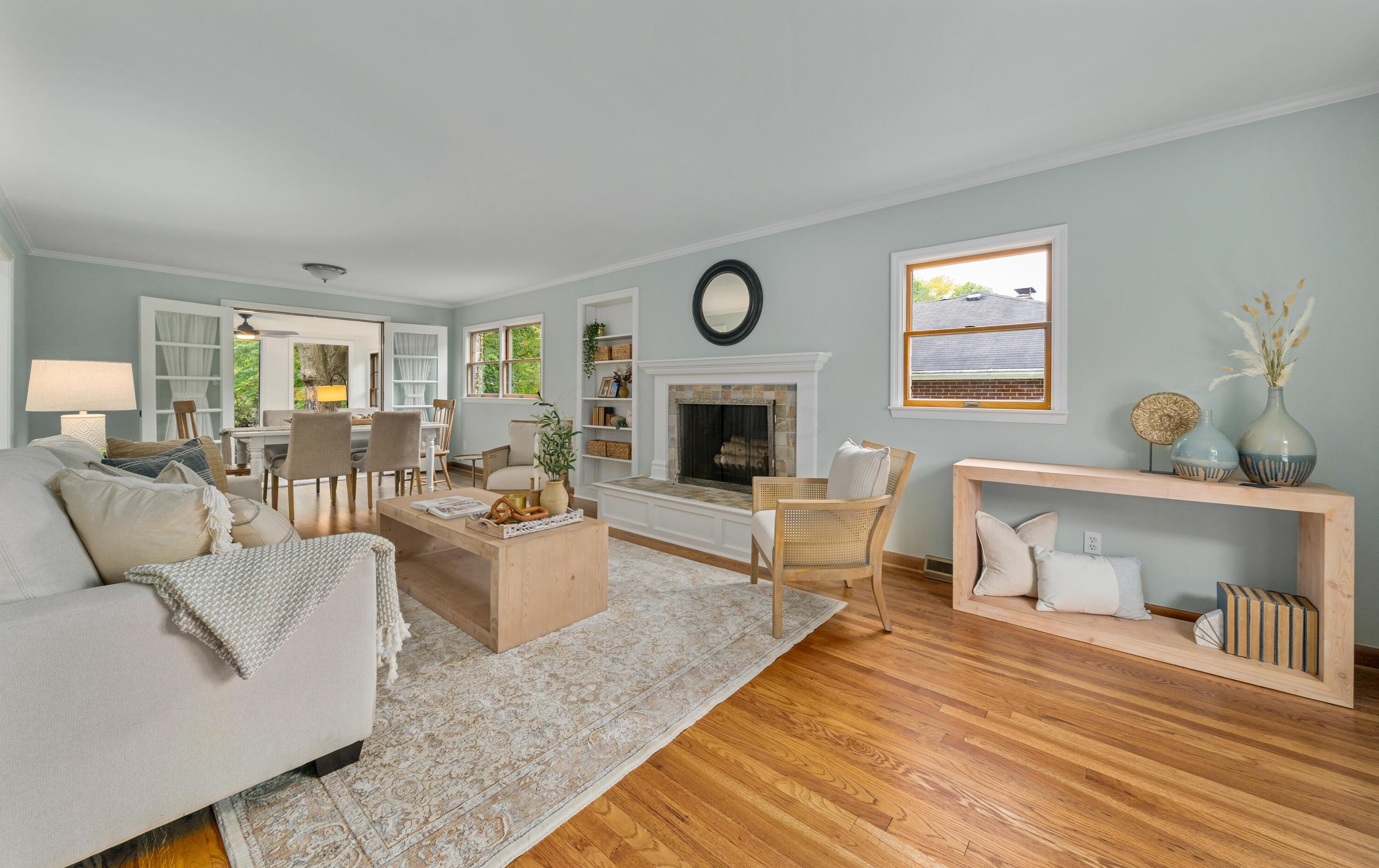 149 Ceramic Dr, Columbus OH 43214-3003 exterior