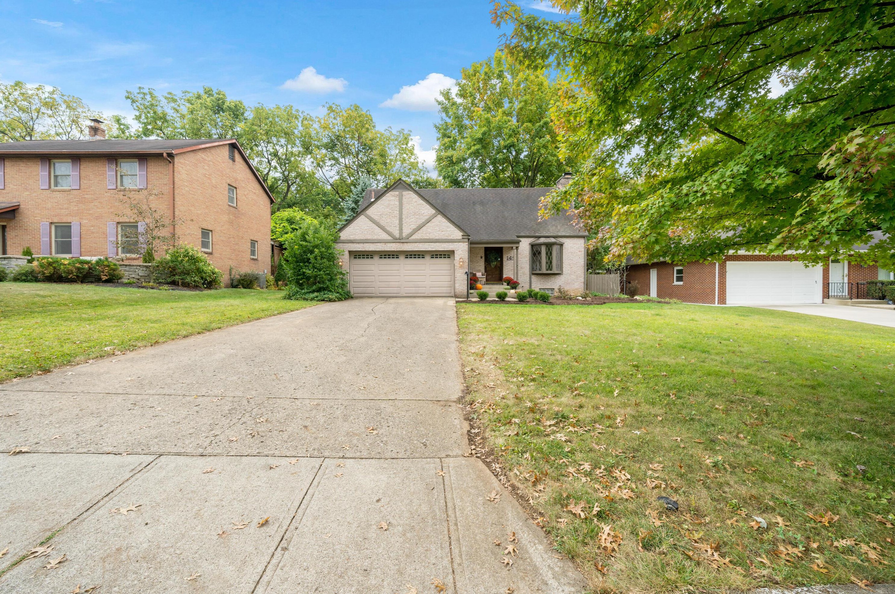 149 Ceramic Dr, Columbus OH 43214-3003 exterior