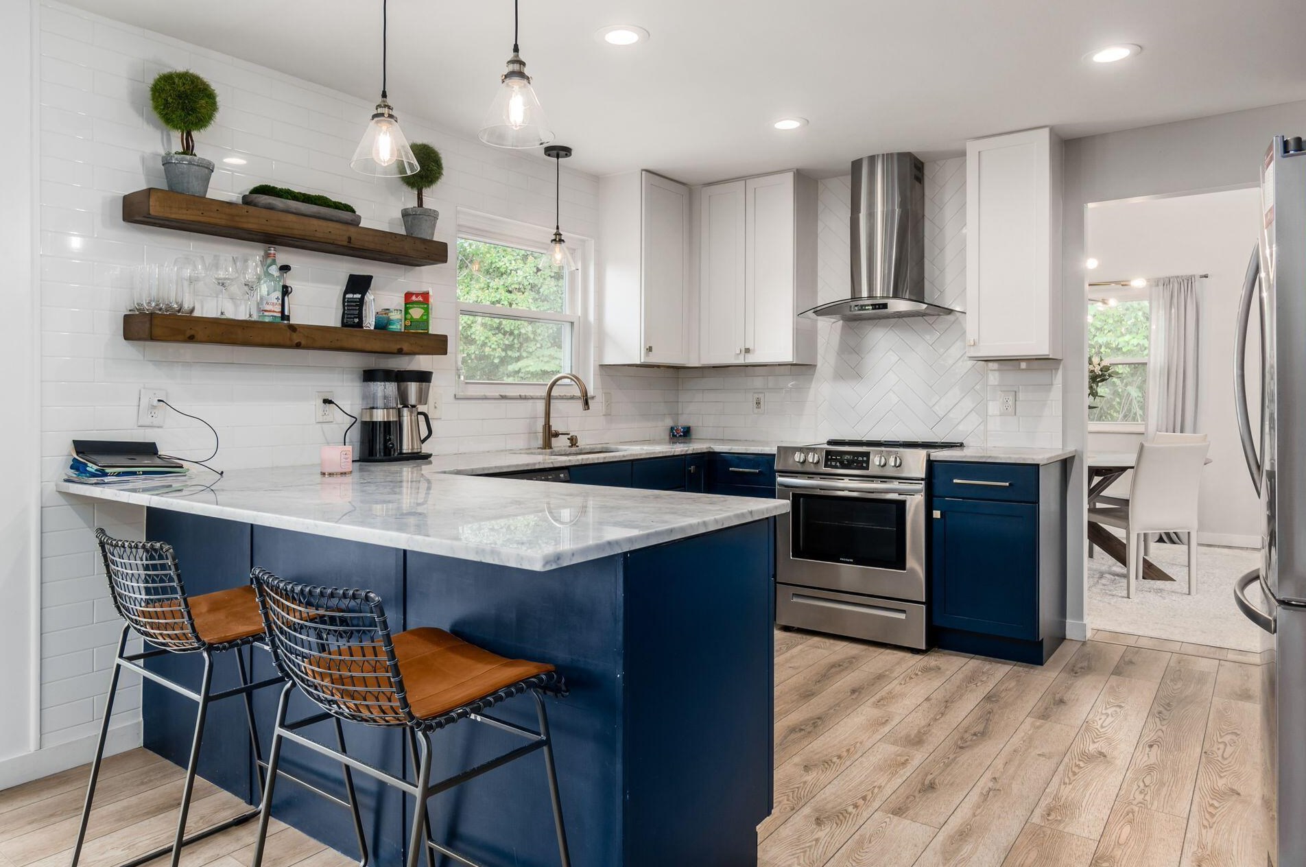 1800 Merriweather Dr, Columbus OH 43221-1326 exterior