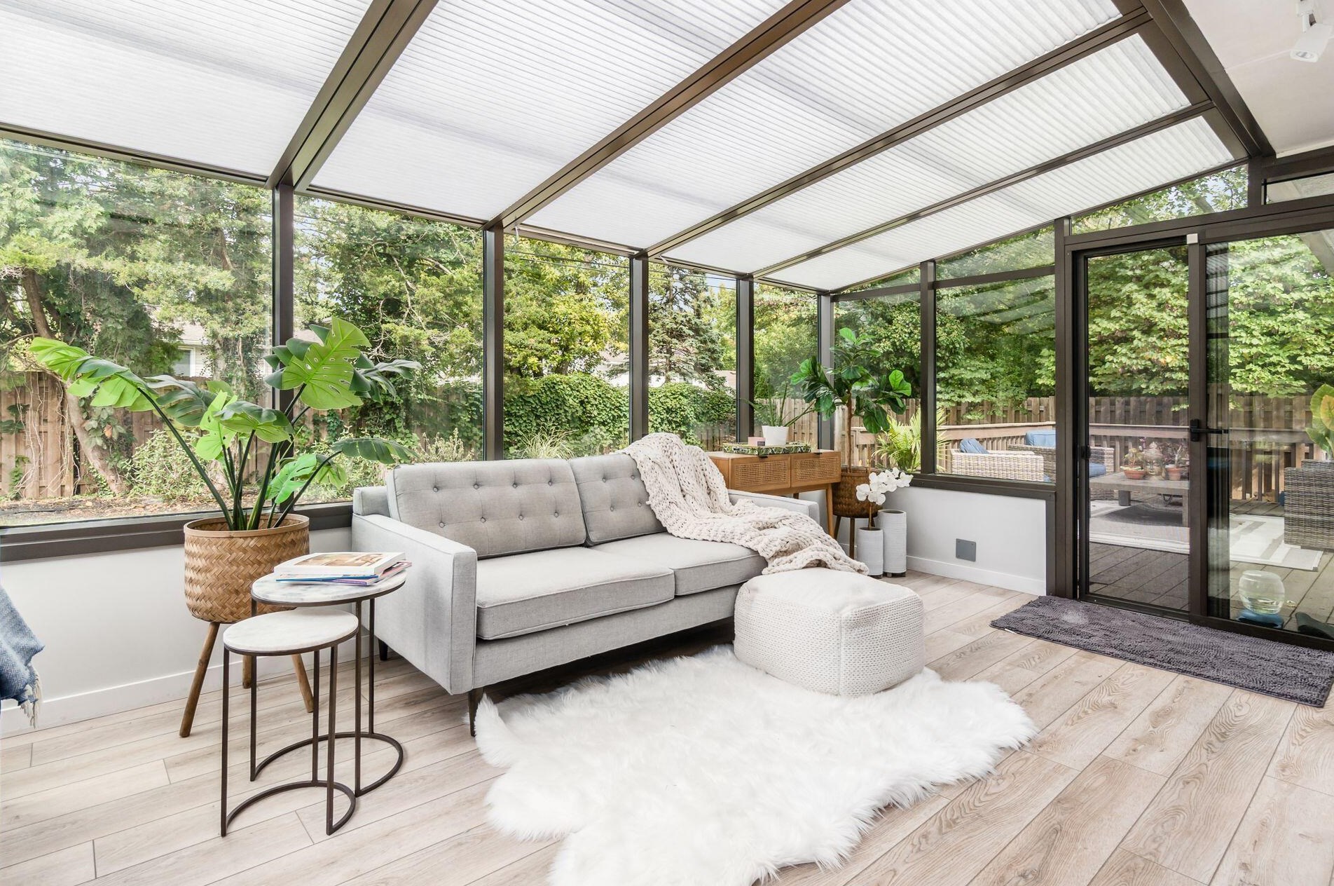 1800 Merriweather Dr, Columbus OH 43221-1326 exterior