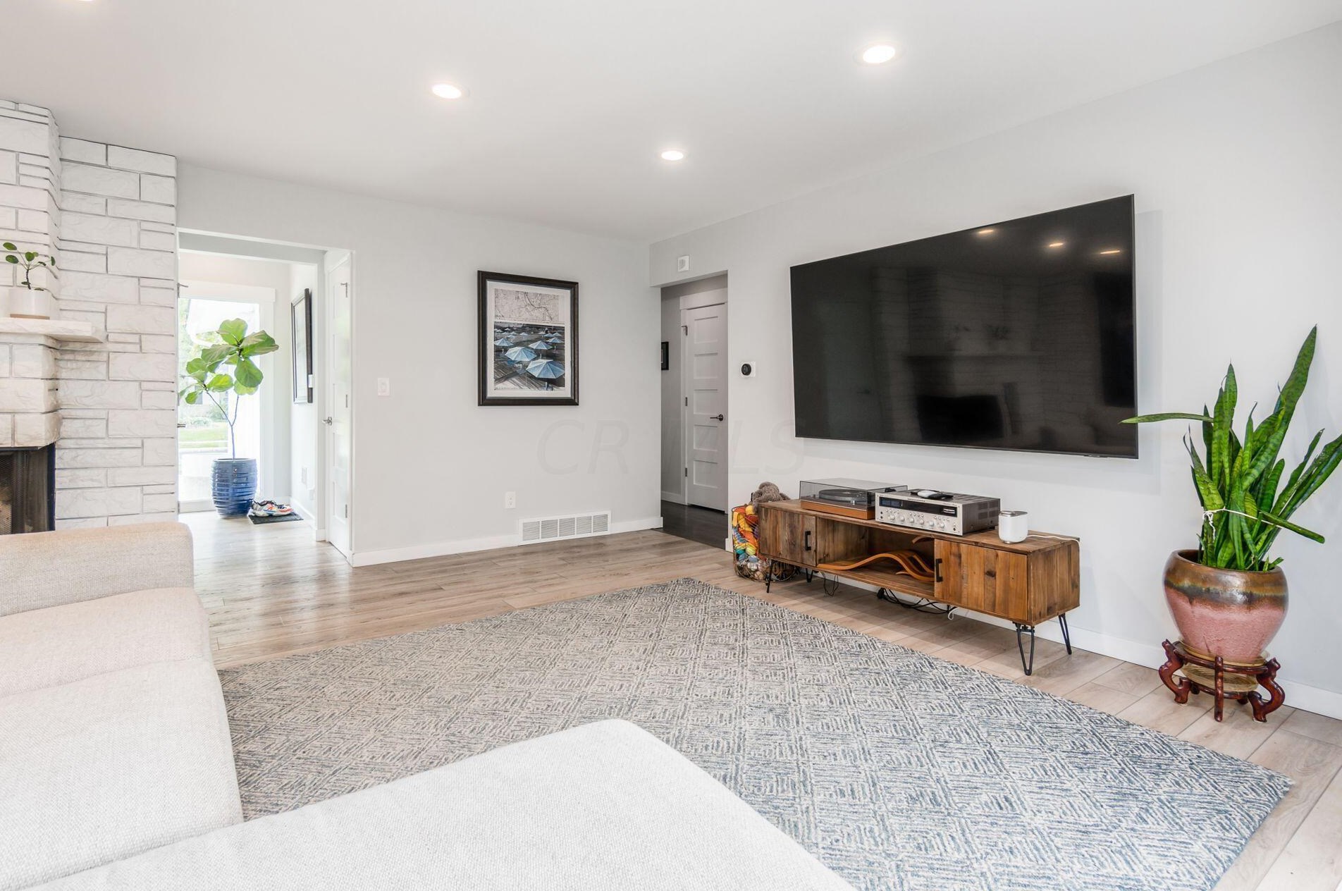 1800 Merriweather Dr, Columbus OH 43221-1326 exterior