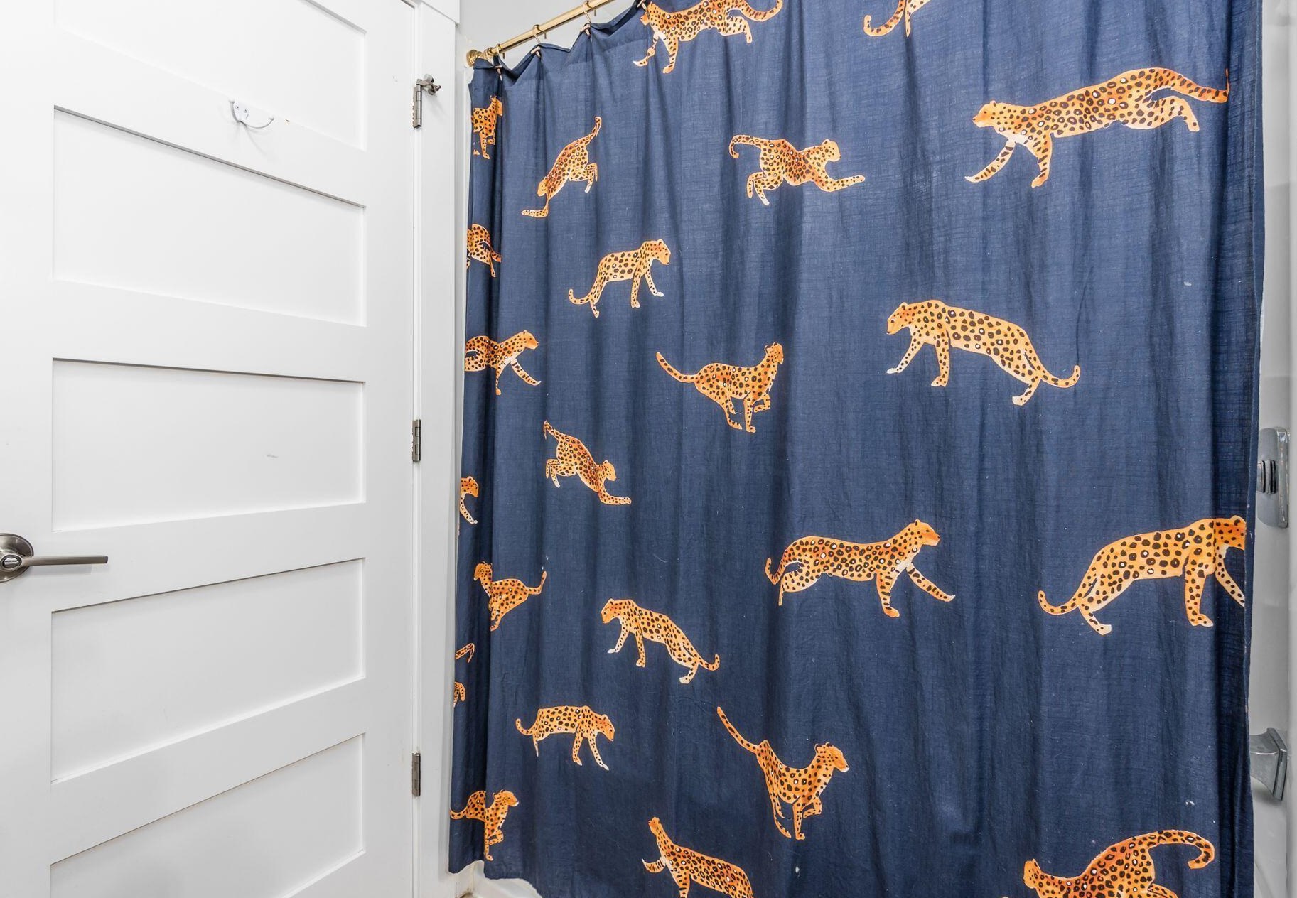 1800 Merriweather Dr, Columbus OH 43221-1326 exterior