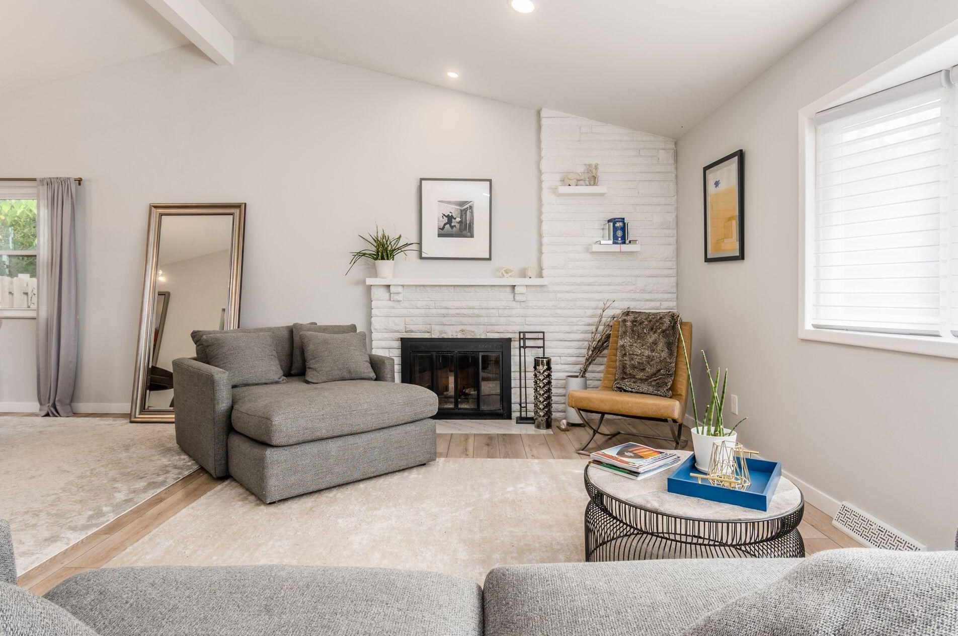 1800 Merriweather Dr, Columbus OH 43221-1326 exterior