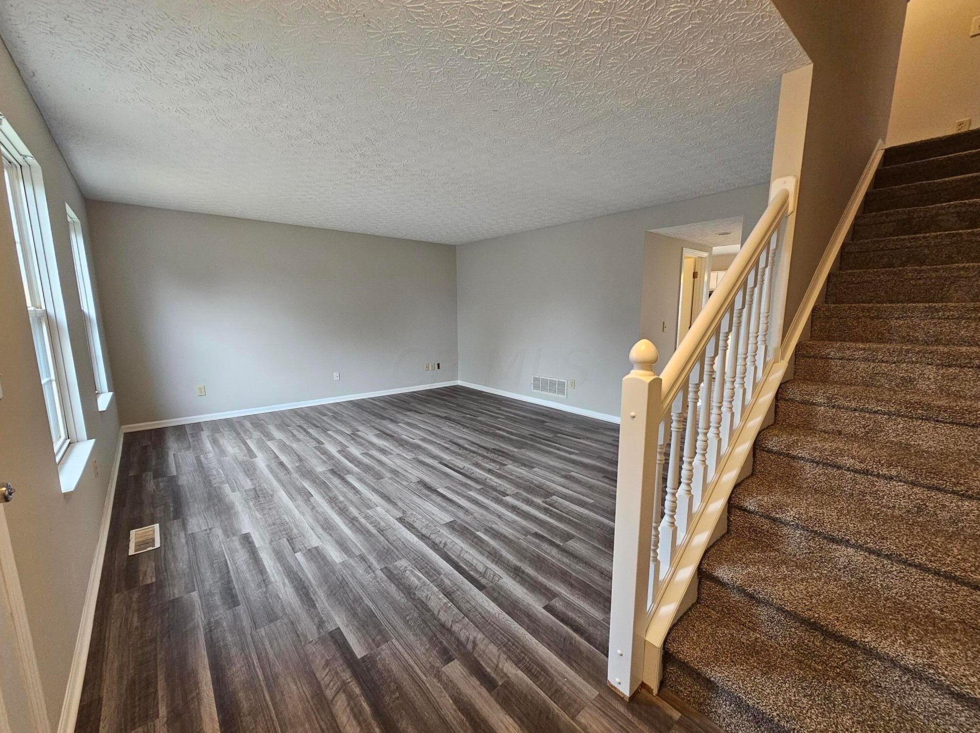 5622 Blandon Run, Columbus OH  43230-8398 exterior