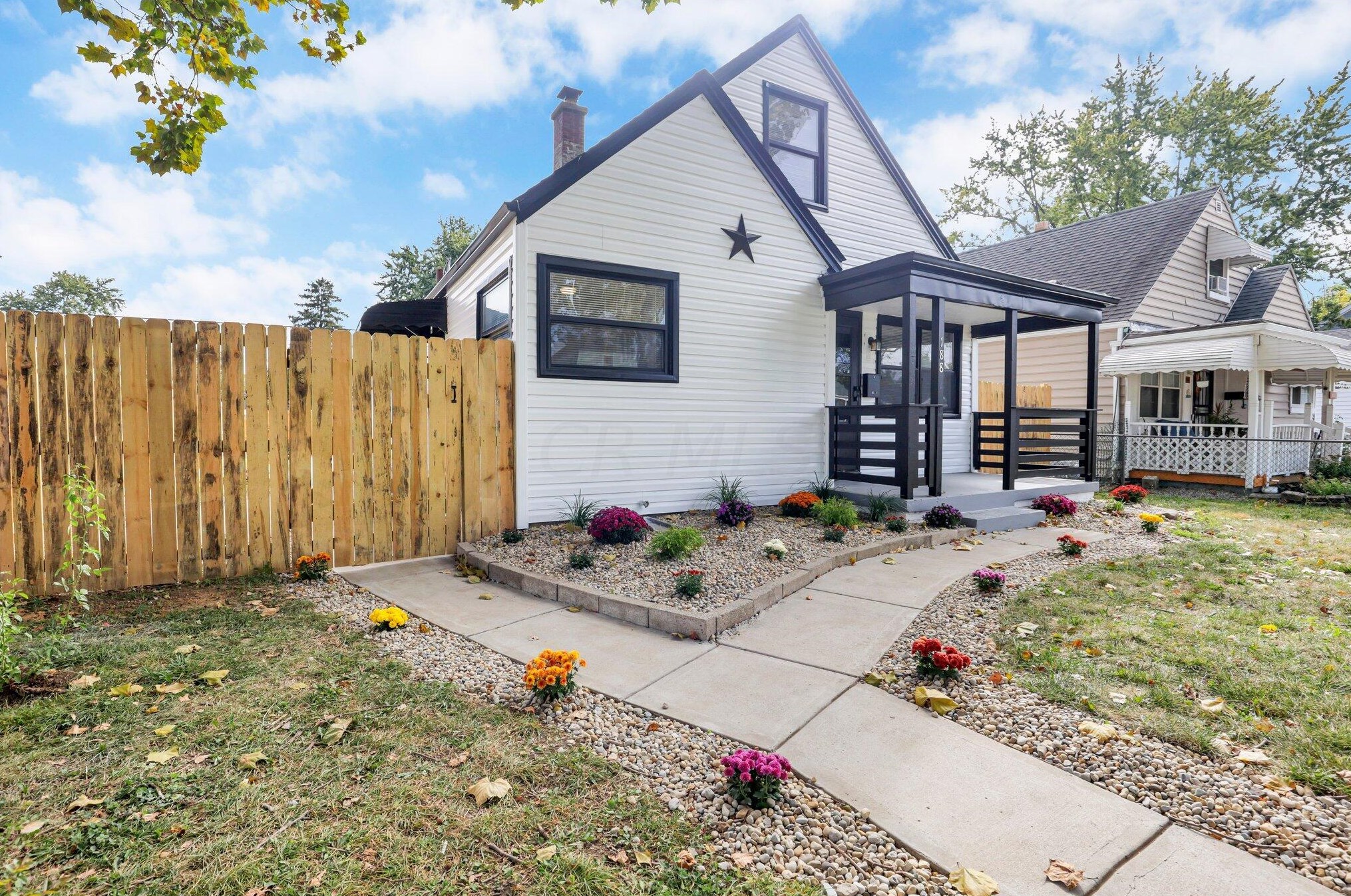 188 Clarendon Ave, Columbus OH 43223-1007 exterior