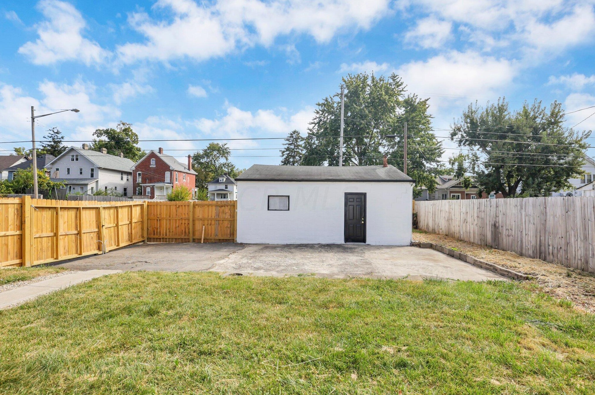 188 Clarendon Ave, Columbus OH 43223-1007 exterior