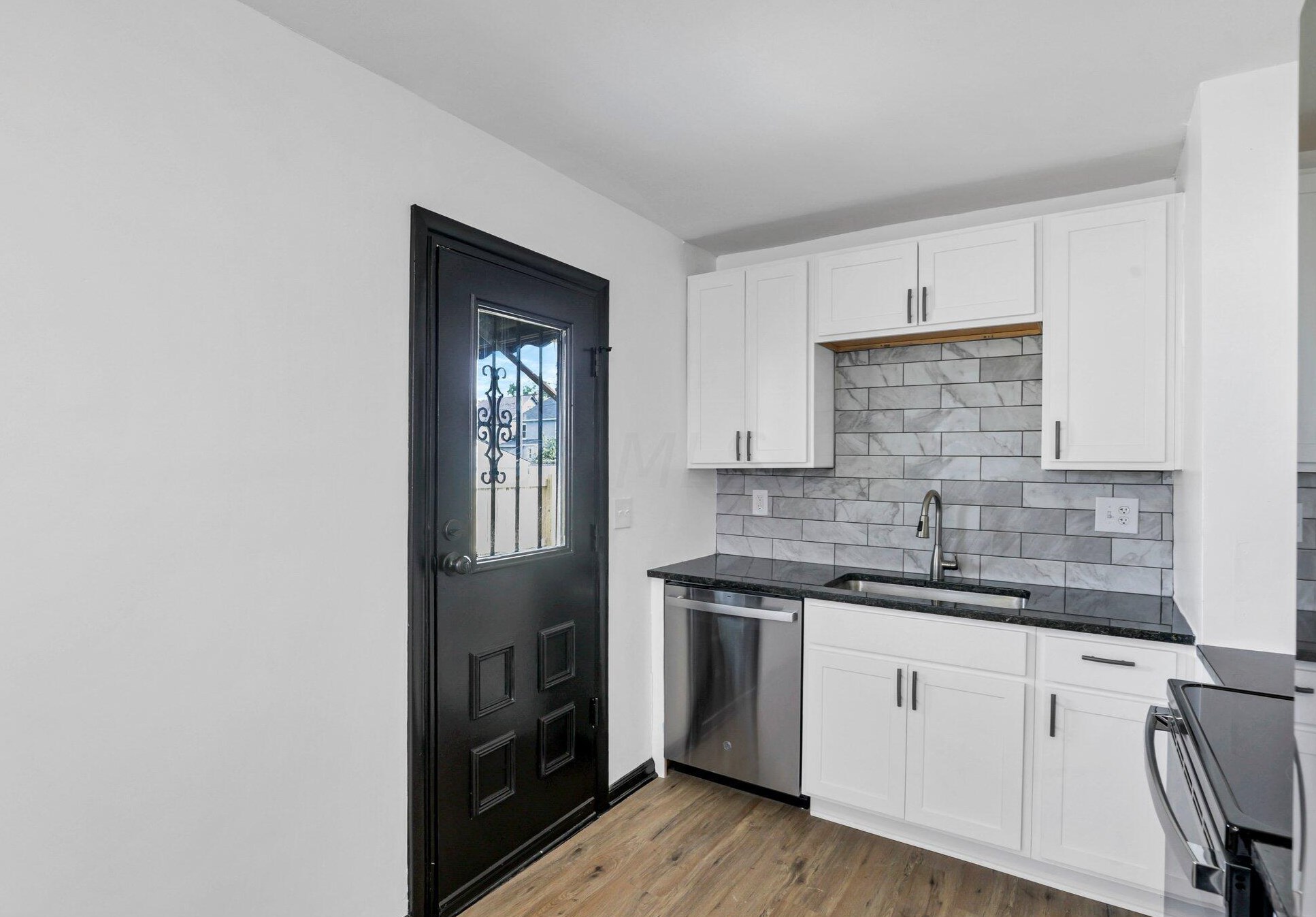 188 Clarendon Ave, Columbus OH 43223-1007 exterior