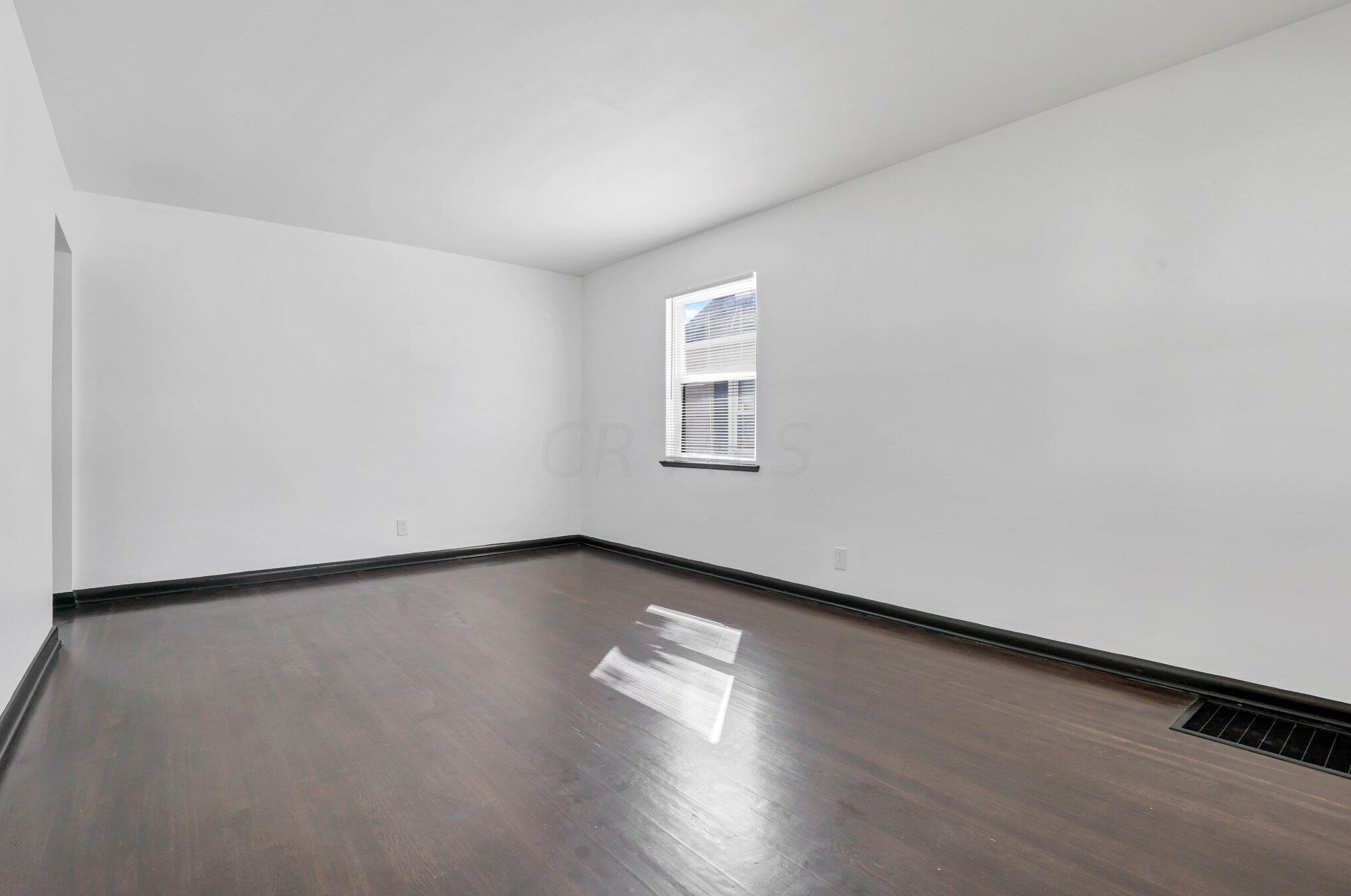 188 Clarendon Ave, Columbus OH 43223-1007 exterior