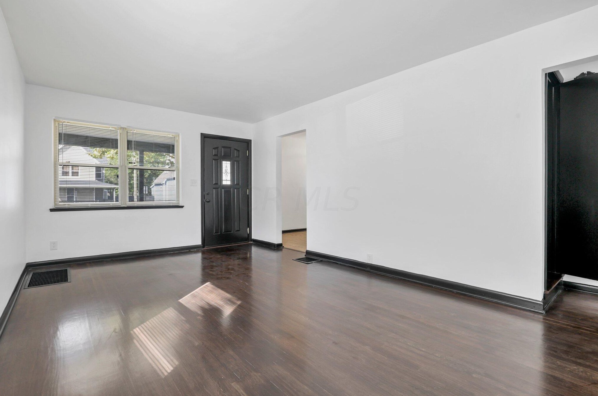 188 Clarendon Ave, Columbus OH 43223-1007 exterior