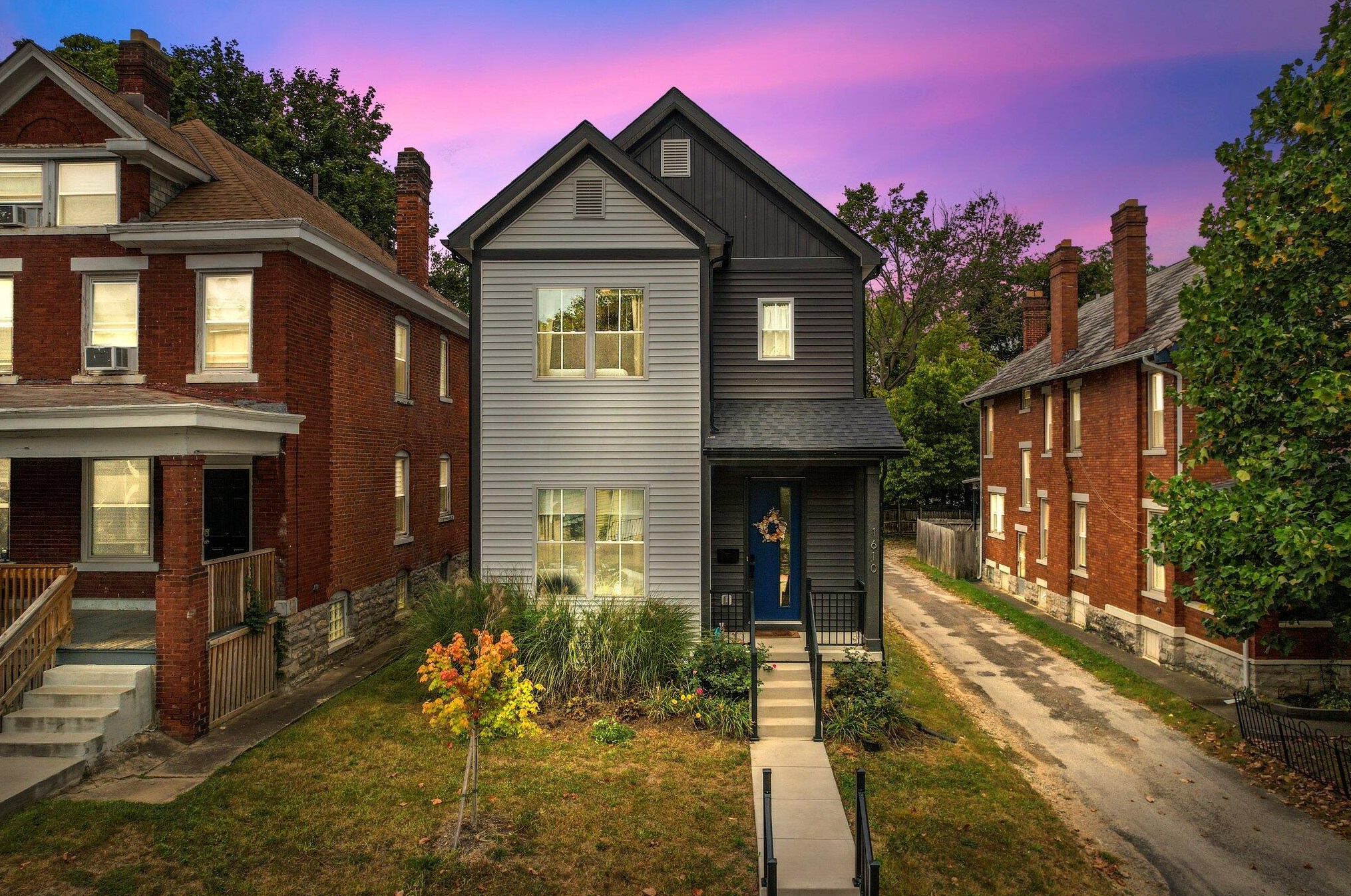 1610 Franklin Ave, Columbus OH  43205-2147 exterior