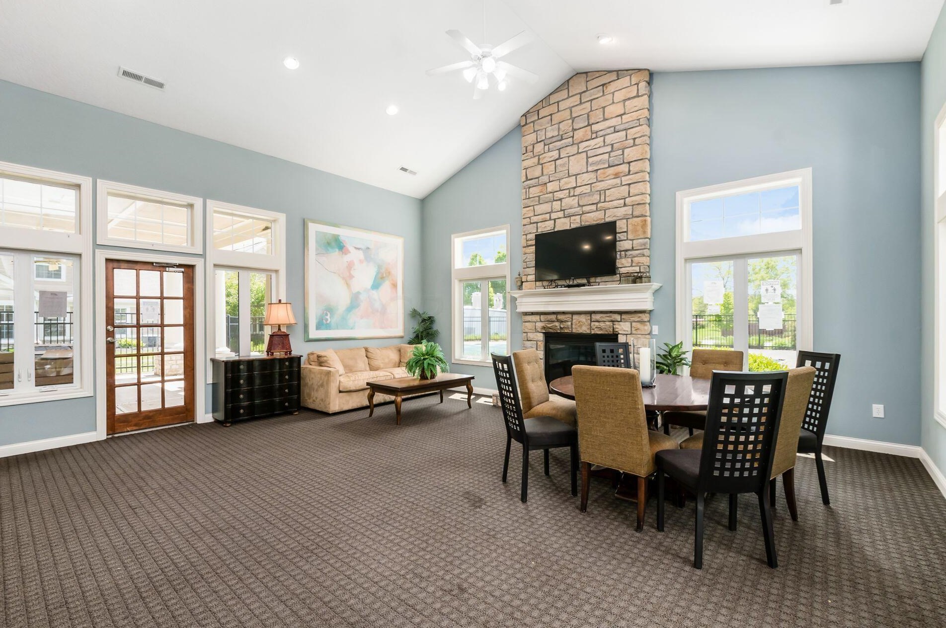 7965 Ravine Run Ln, Columbus OH 43235-6456 exterior