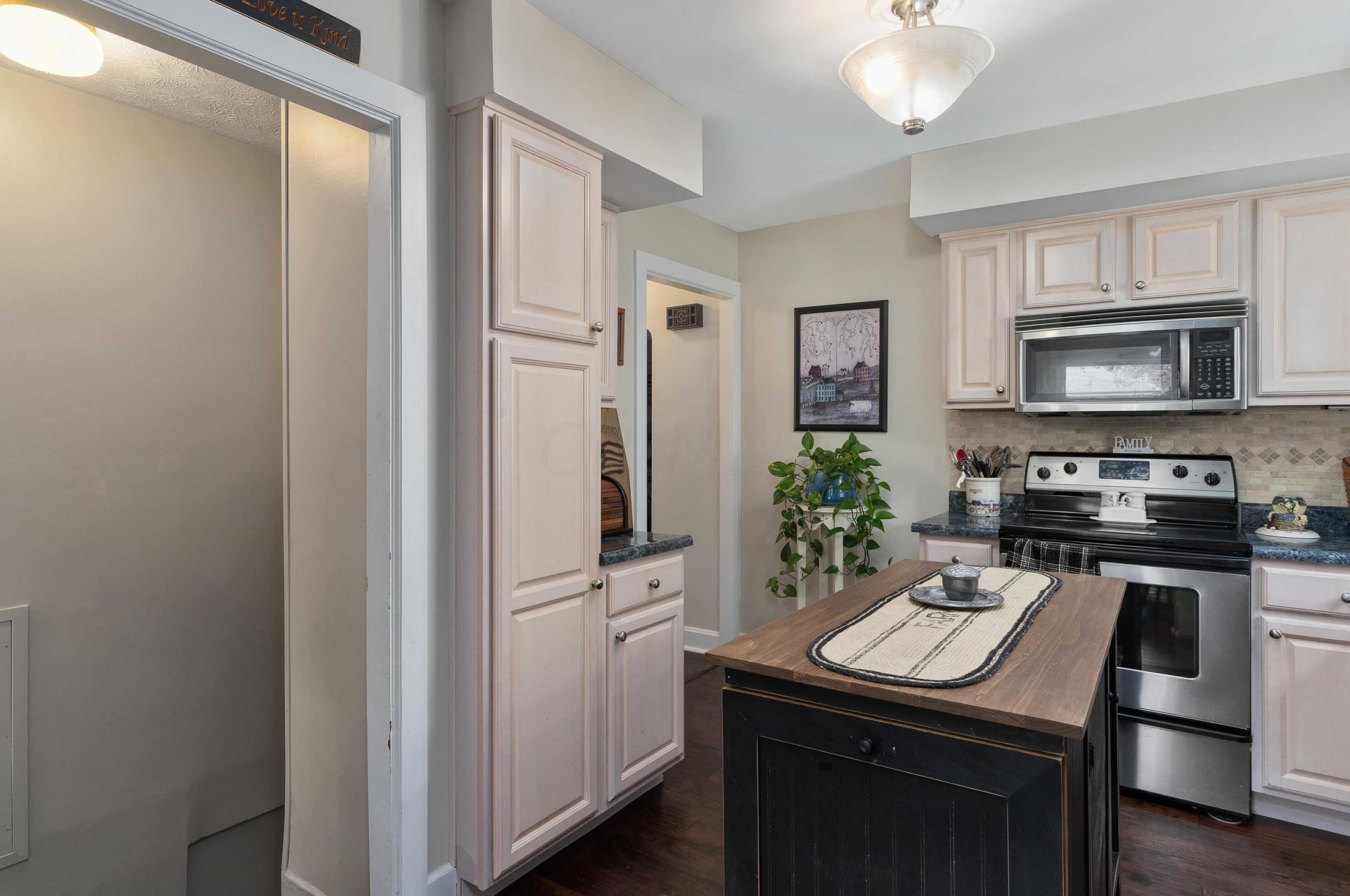 823 Franklin Ave, Lancaster OH  43130-2726 exterior