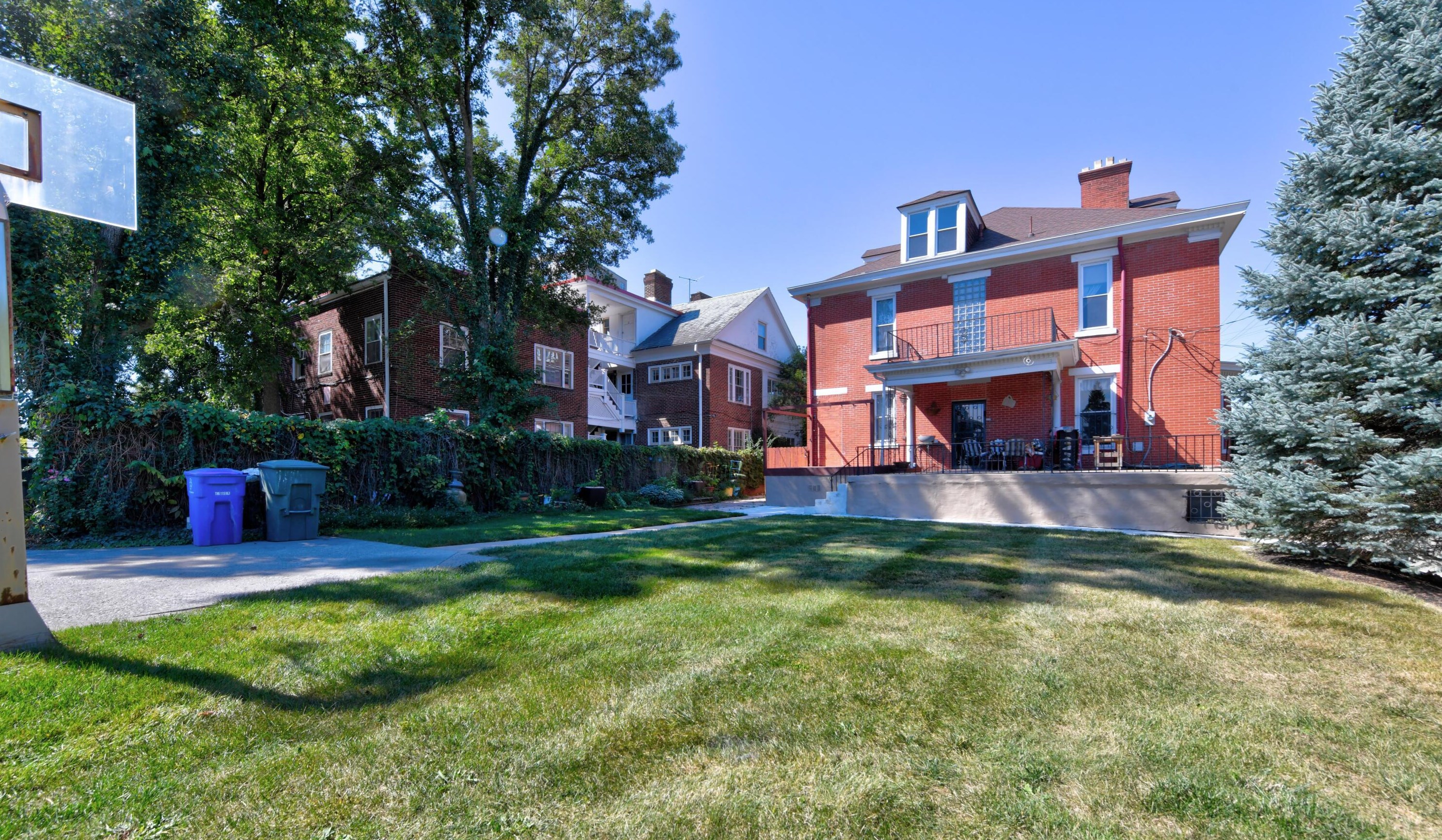 54 Woodland Ave, Columbus OH 43203-1279 exterior