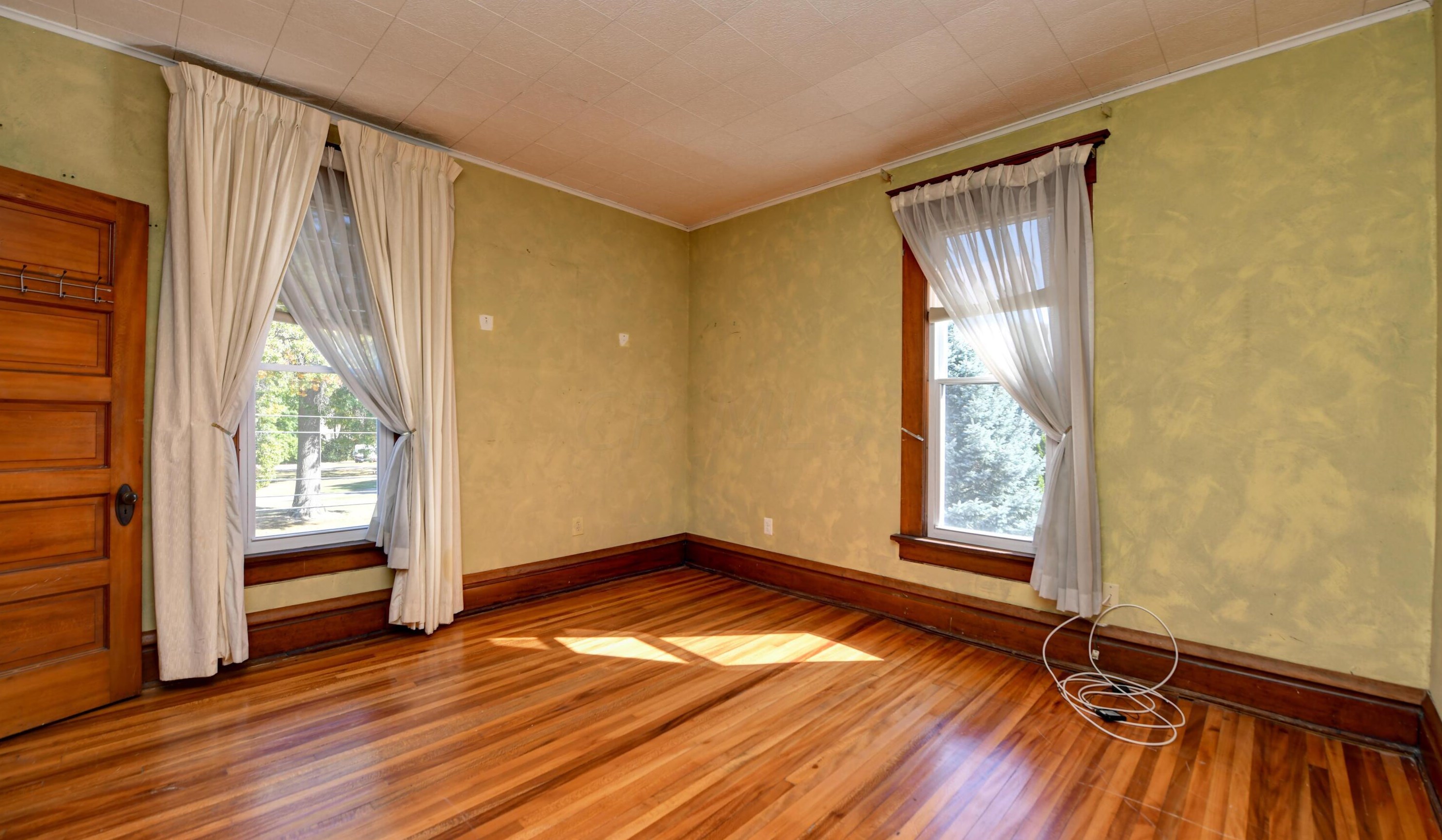 54 Woodland Ave, Columbus OH 43203-1279 exterior