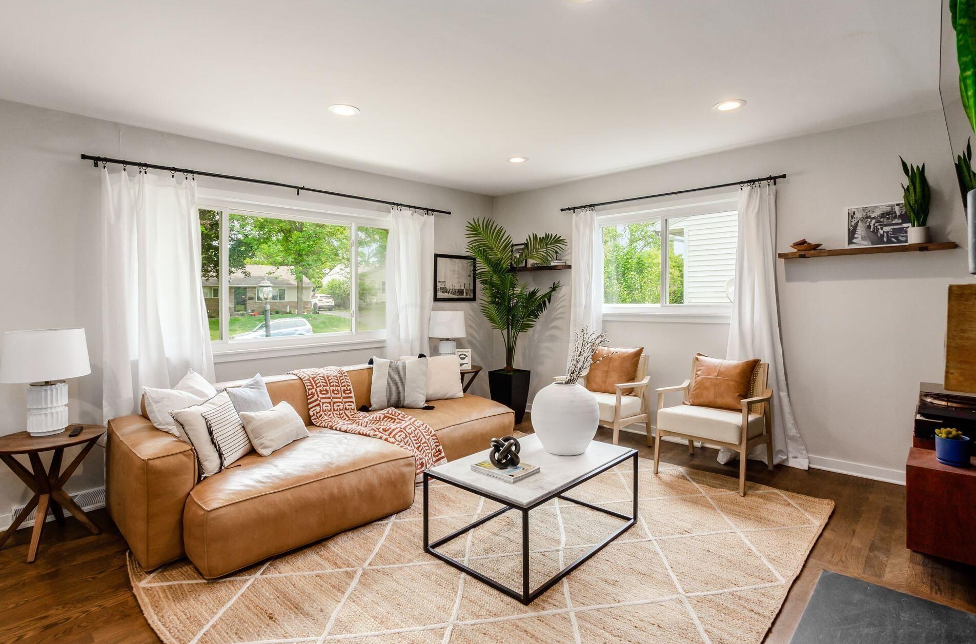 2643 Shrewsbury Rd, Columbus OH  43221-1124 exterior