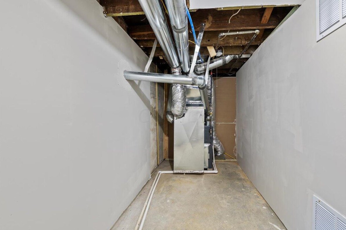 1254 Ohio Ave, Columbus OH 43206-3040 exterior