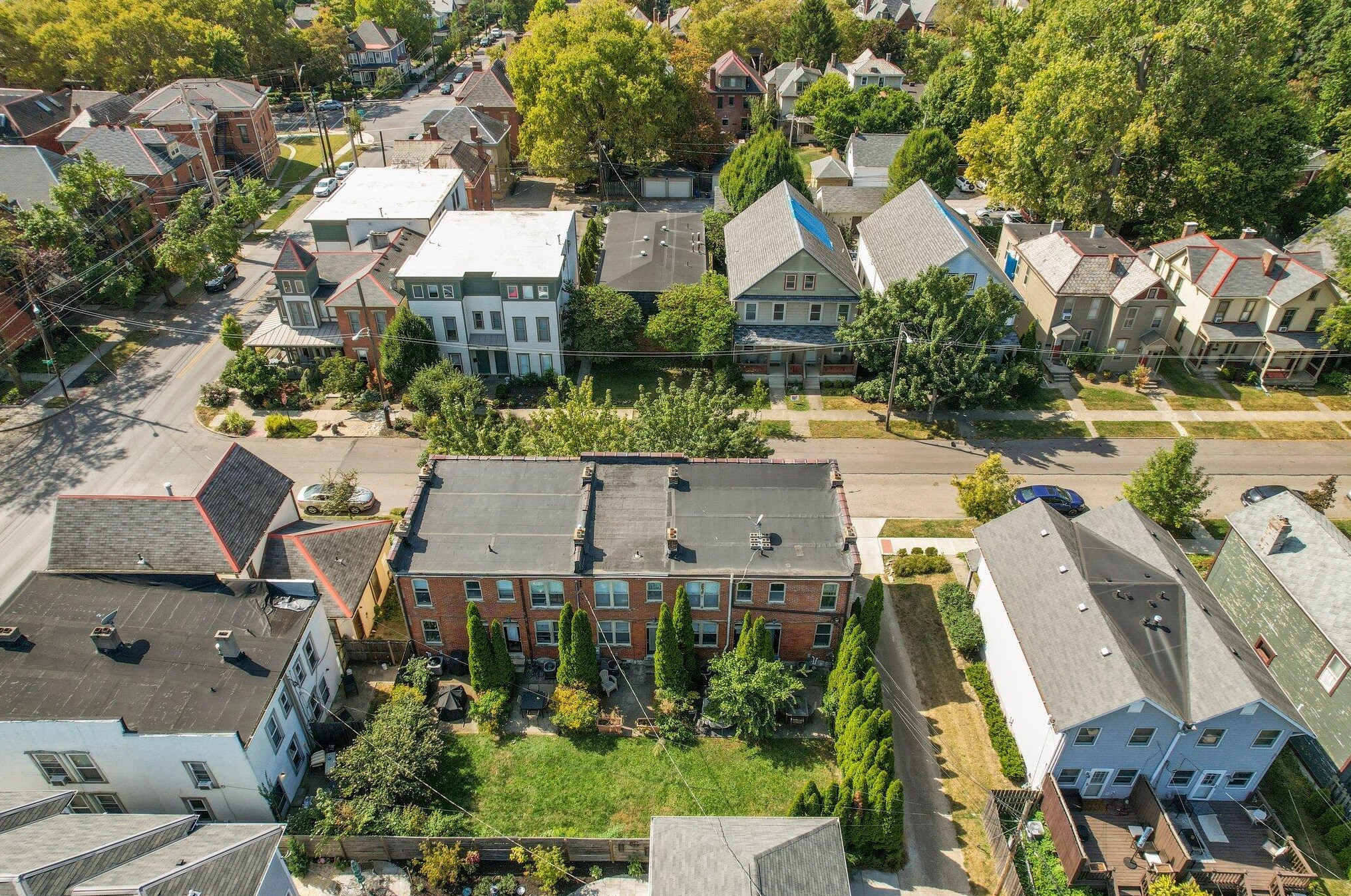 1094 Highland St, Columbus OH 43201-3277 exterior