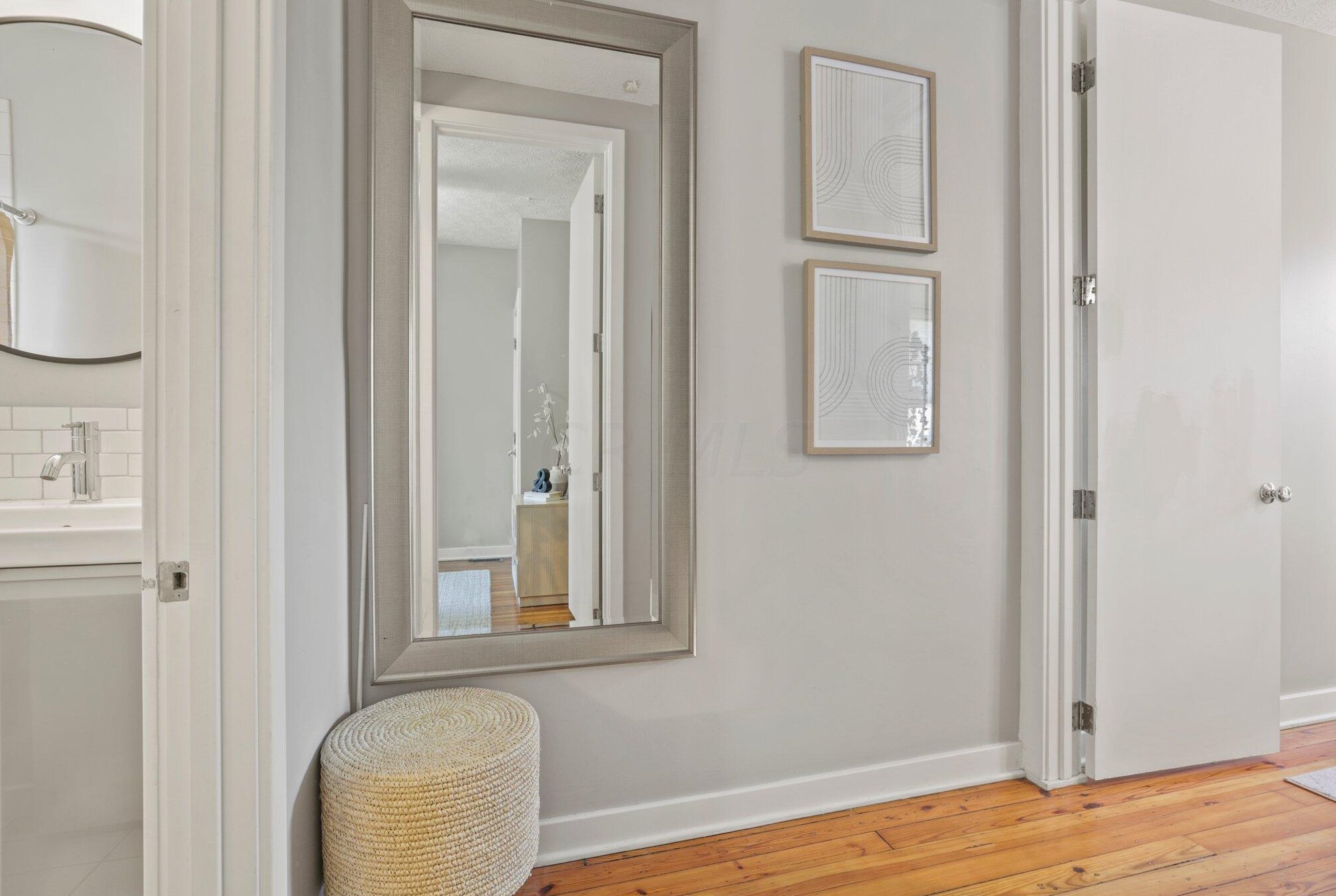 1094 Highland St, Columbus OH 43201-3277 exterior