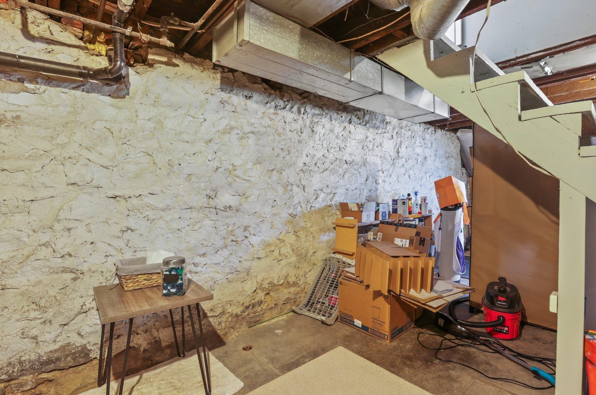 1094 Highland St, Columbus OH 43201-3277 exterior