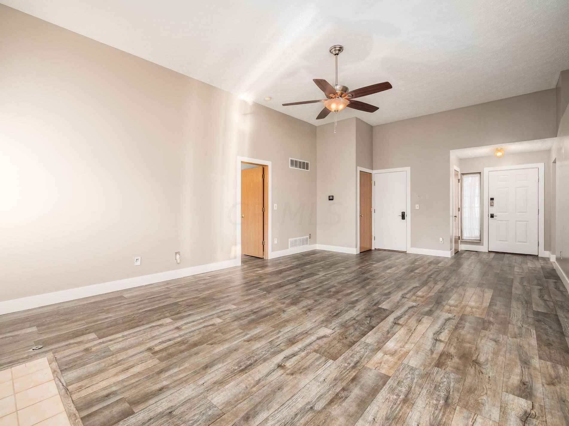 2959 Ironstone Dr, Columbus OH 43231-8811 exterior