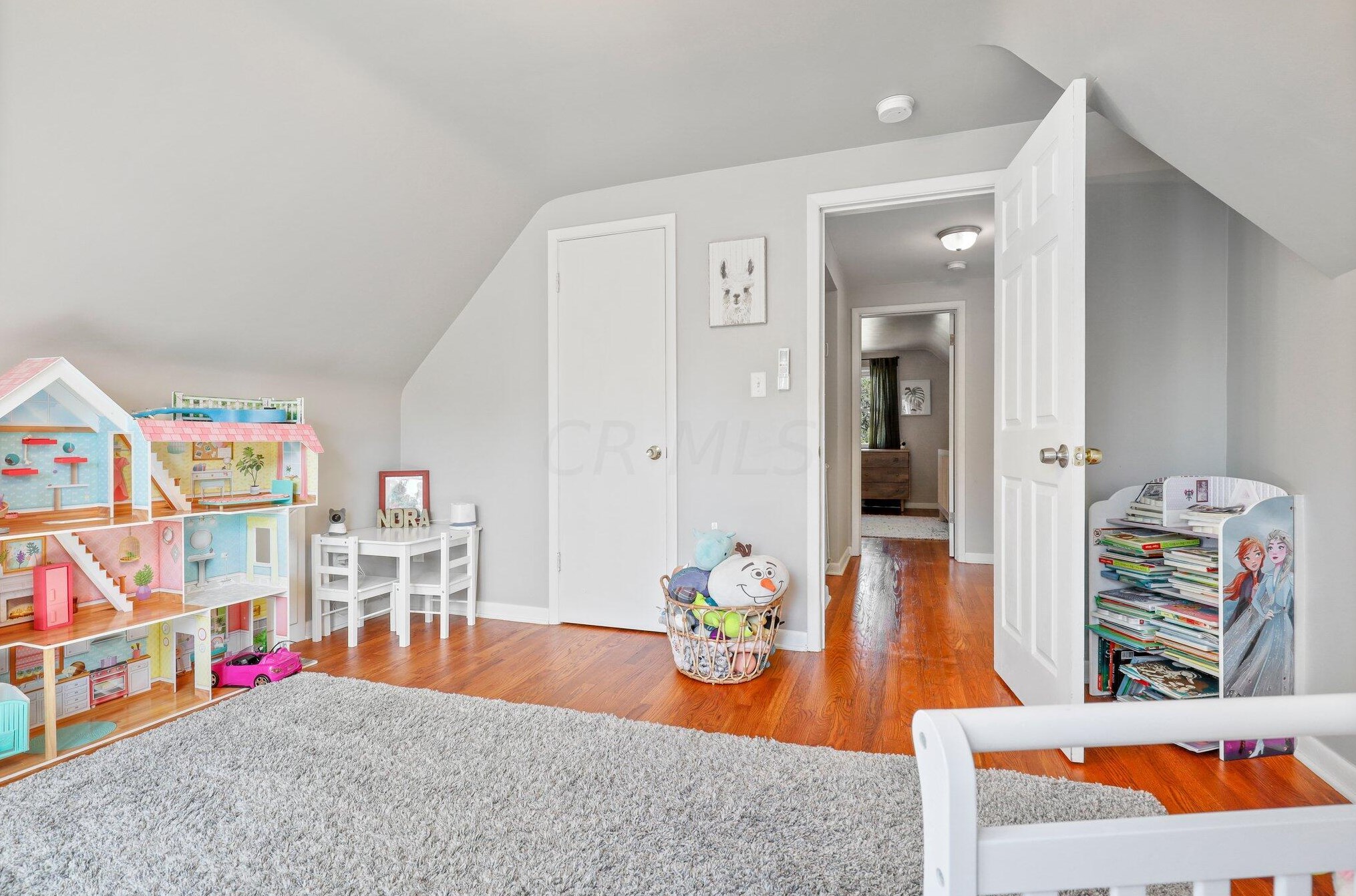 8200 Flint Rd, Columbus OH  43235-6411 exterior