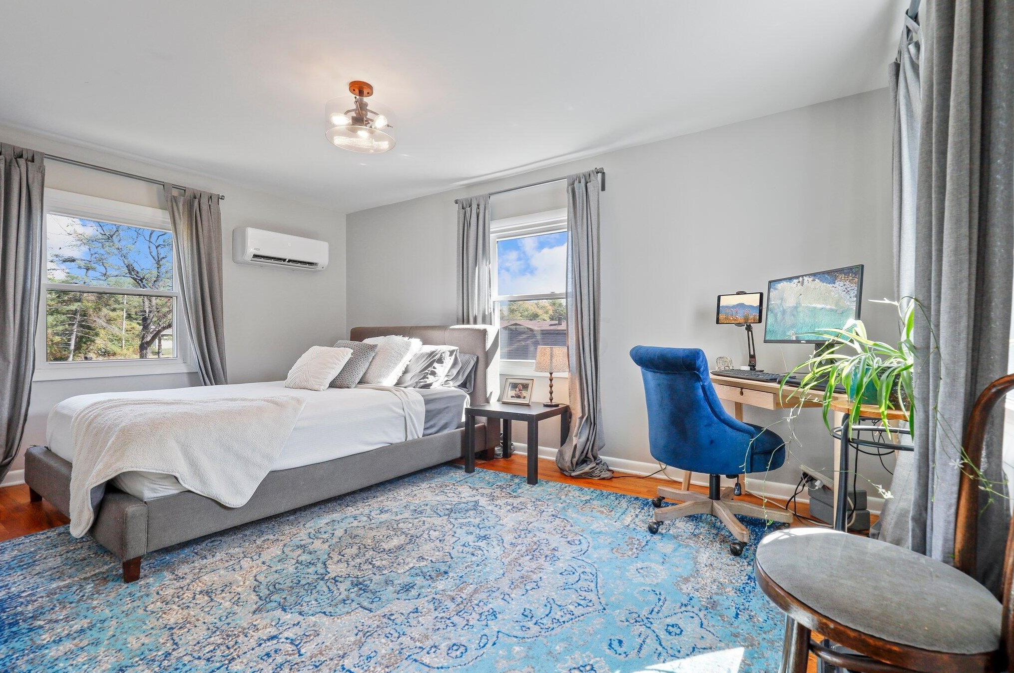 8200 Flint Rd, Columbus OH  43235-6411 exterior