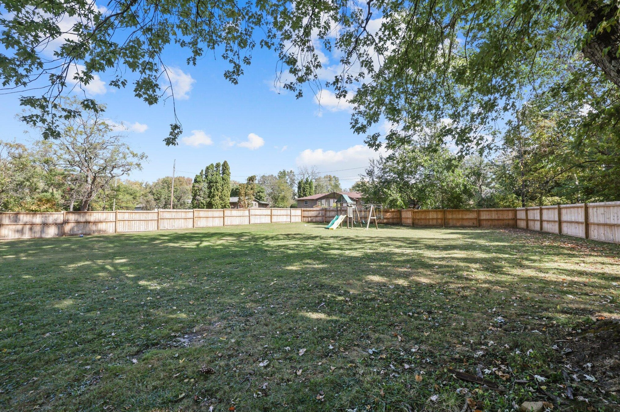 8200 Flint Rd, Columbus OH  43235-6411 exterior