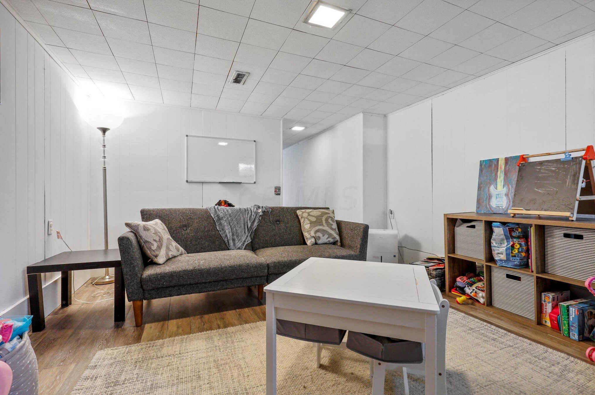 8200 Flint Rd, Columbus OH  43235-6411 exterior