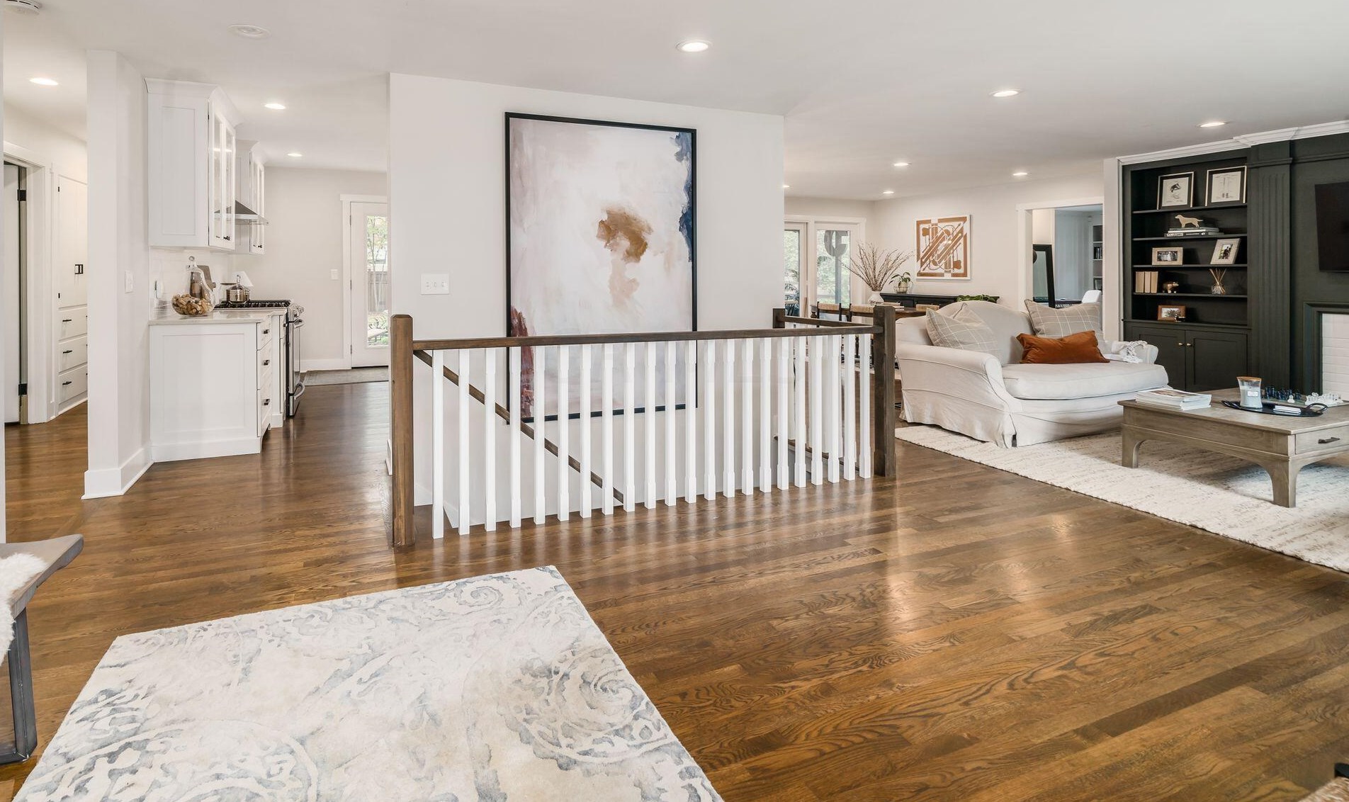 3871 Hillview Dr, Columbus OH 43220-4735 exterior