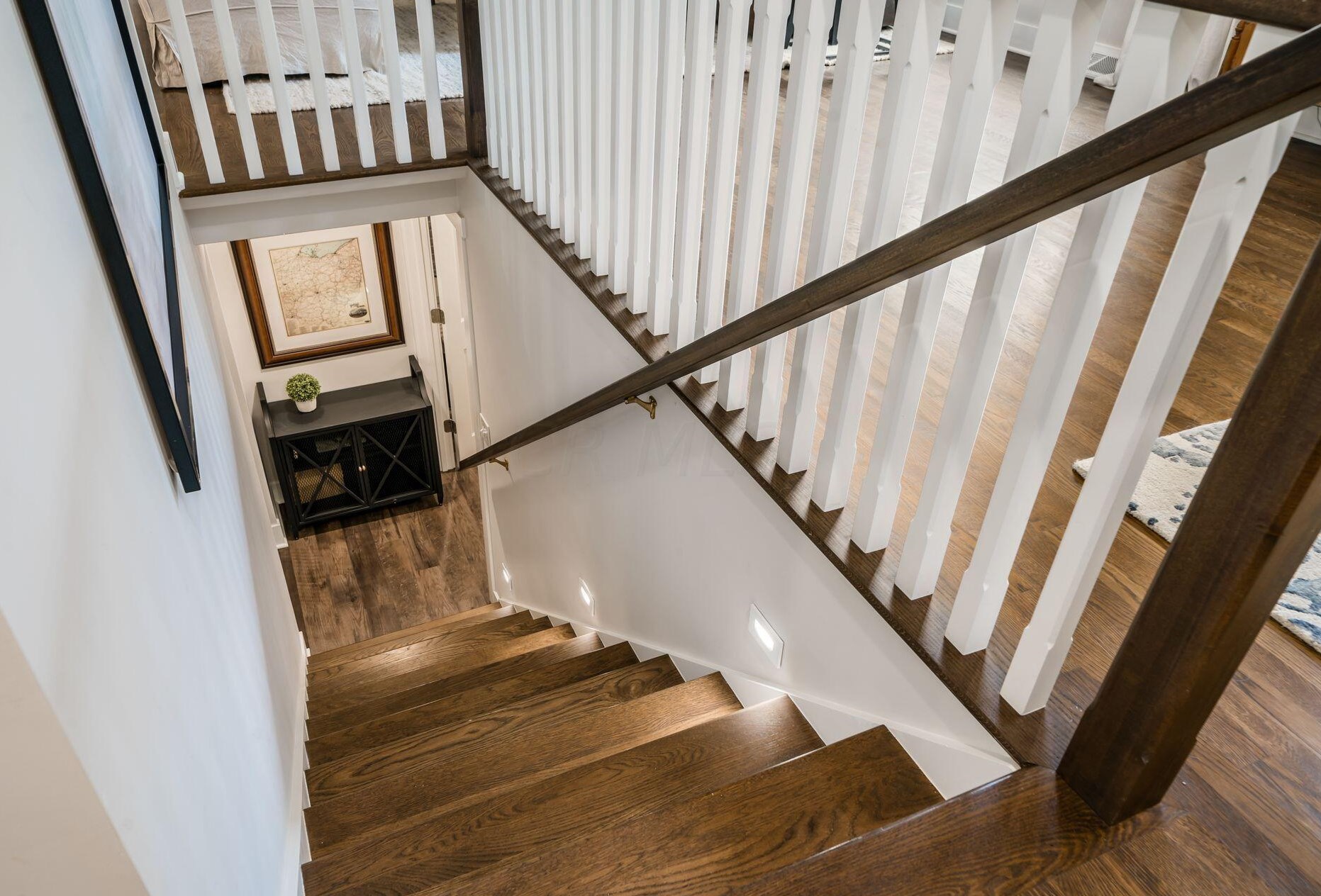 3871 Hillview Dr, Columbus OH 43220-4735 exterior