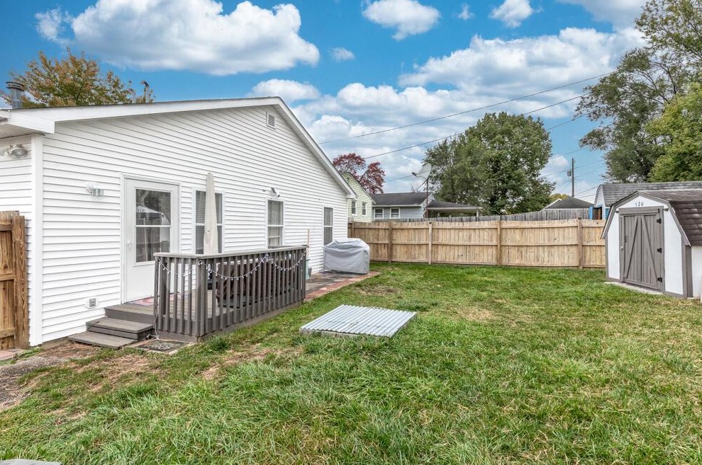 520 Westview Dr, Lancaster OH 43130-2880 exterior