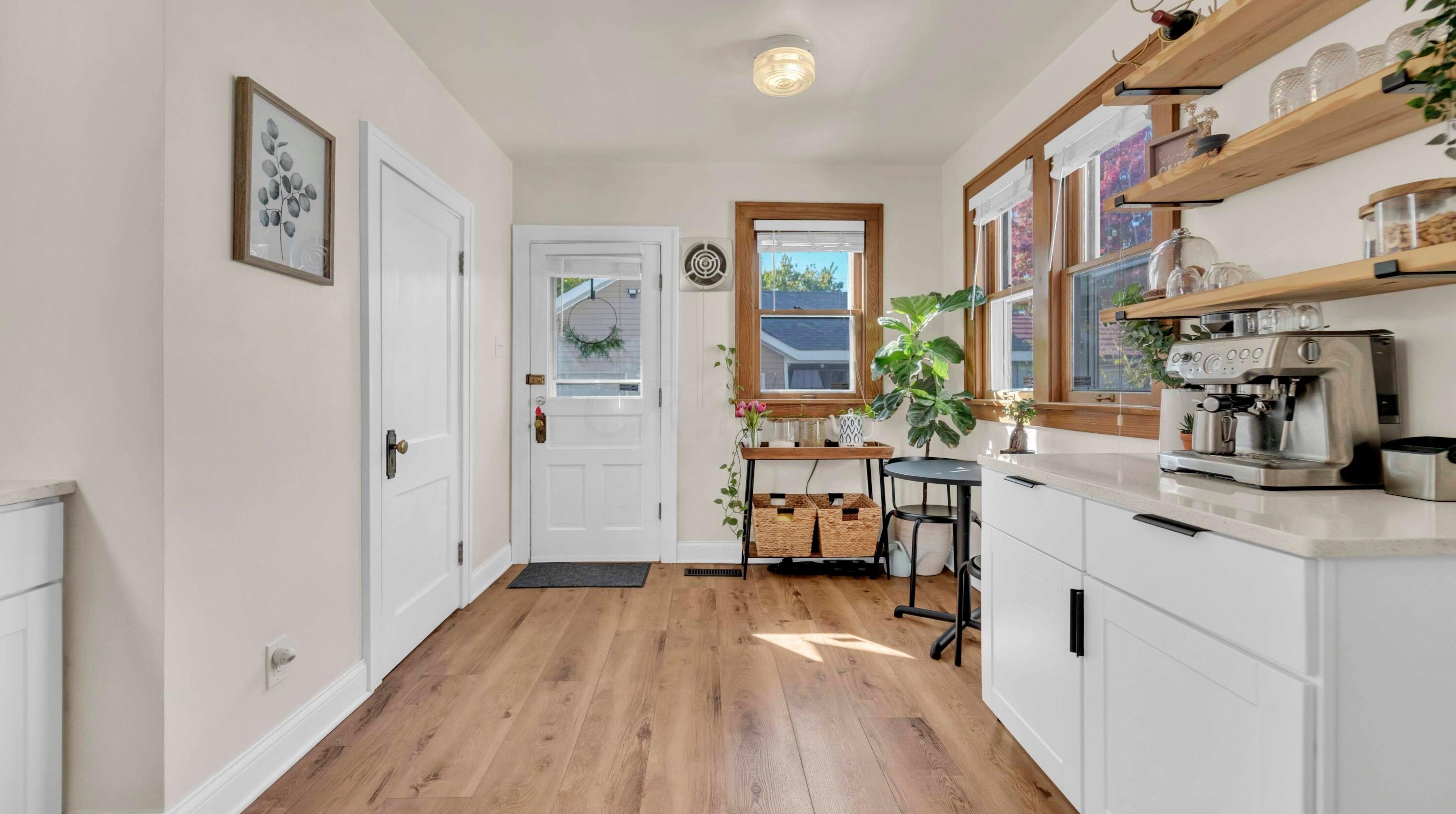 301 Markison Ave, Columbus OH 43207-1833 exterior